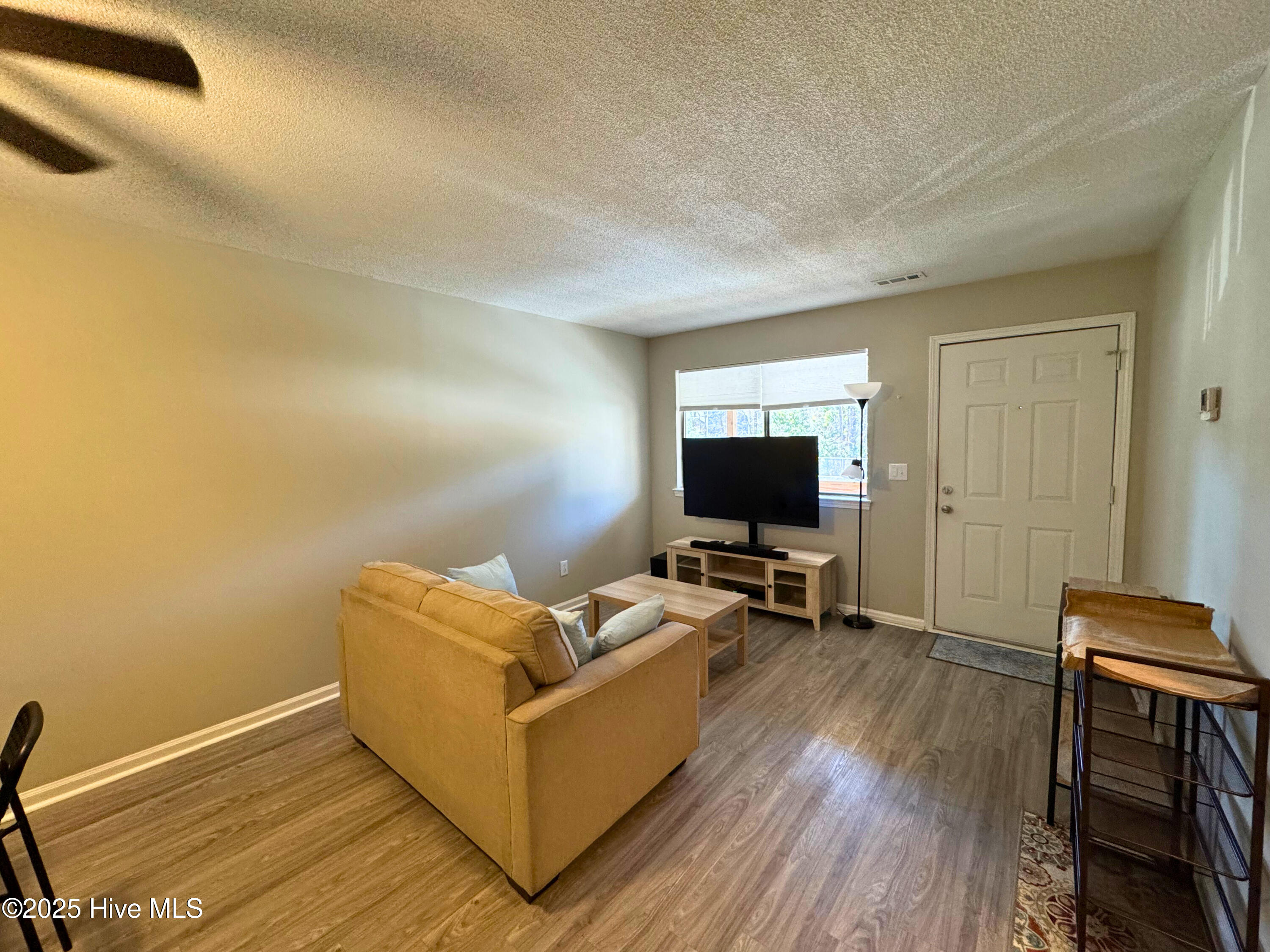522 S Kerr Avenue Apt 56 Property Photo 3