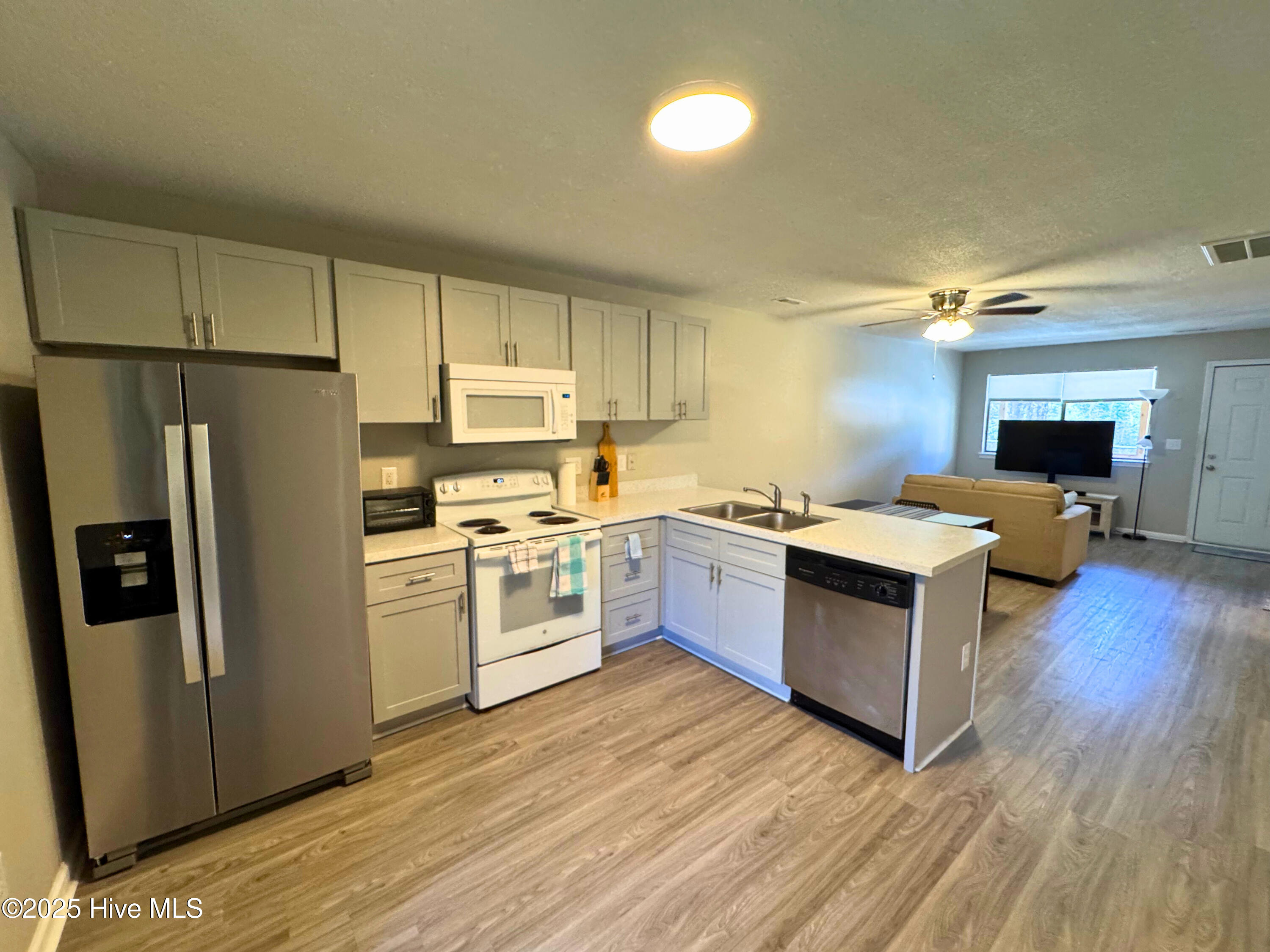 522 S Kerr Avenue Apt 56 Property Photo 4