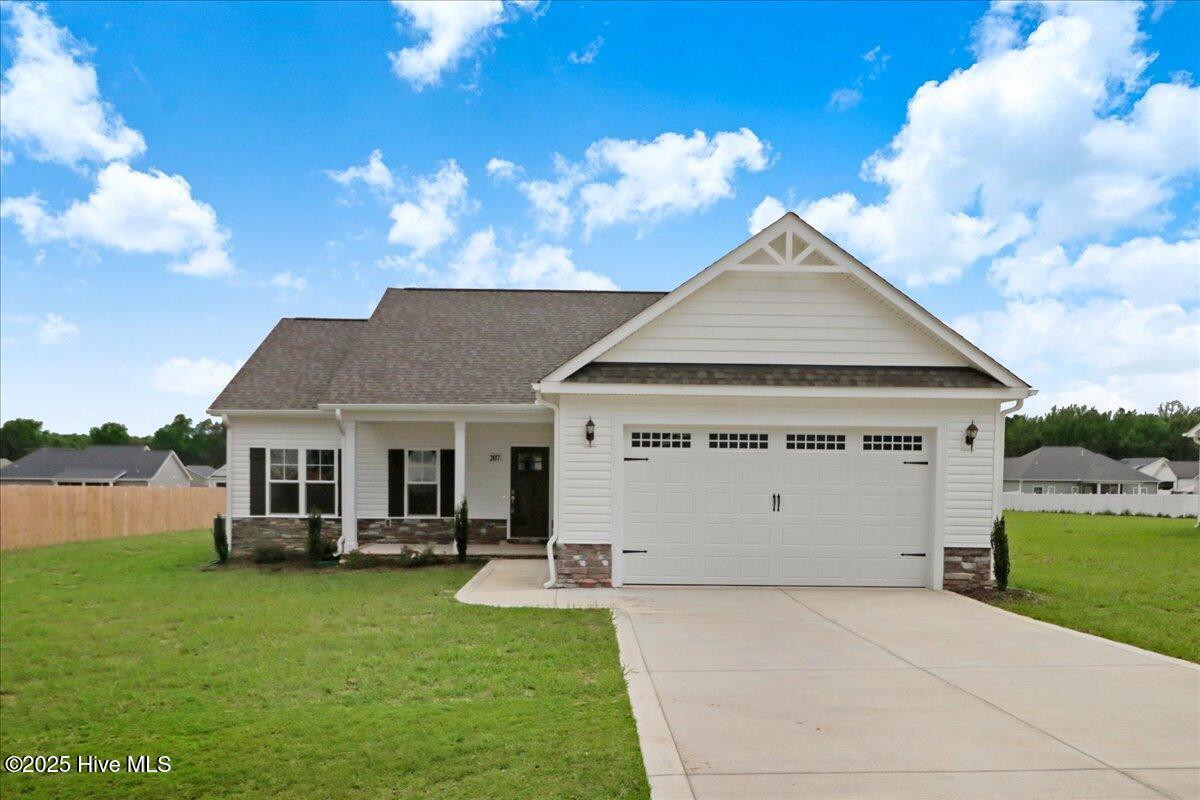 207 Dunbar Hill Drive Property Photo 1