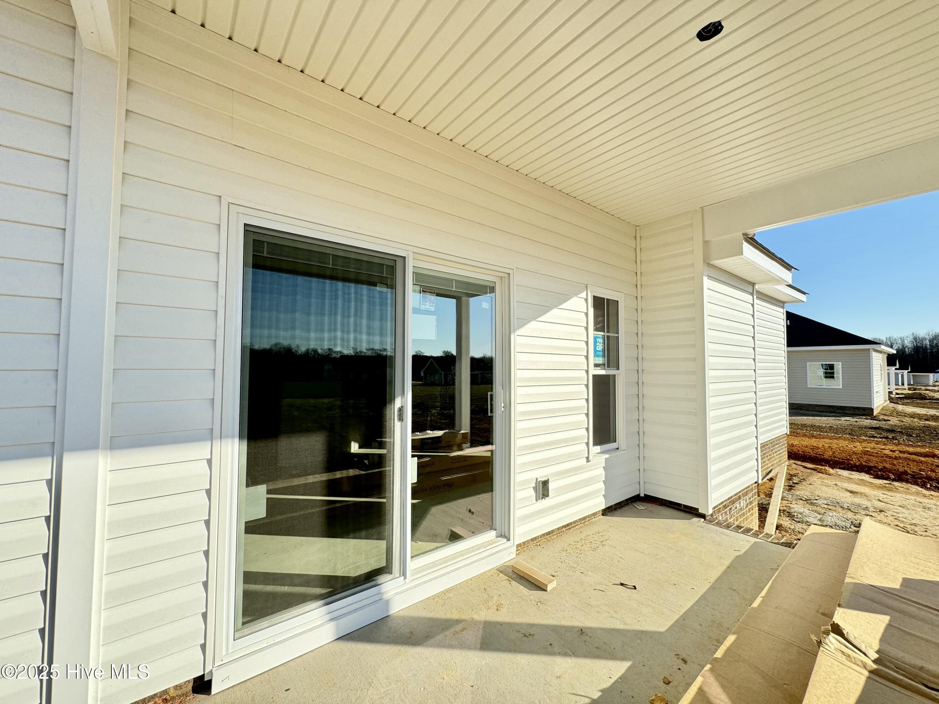 207 Dunbar Hill Drive Property Photo 3