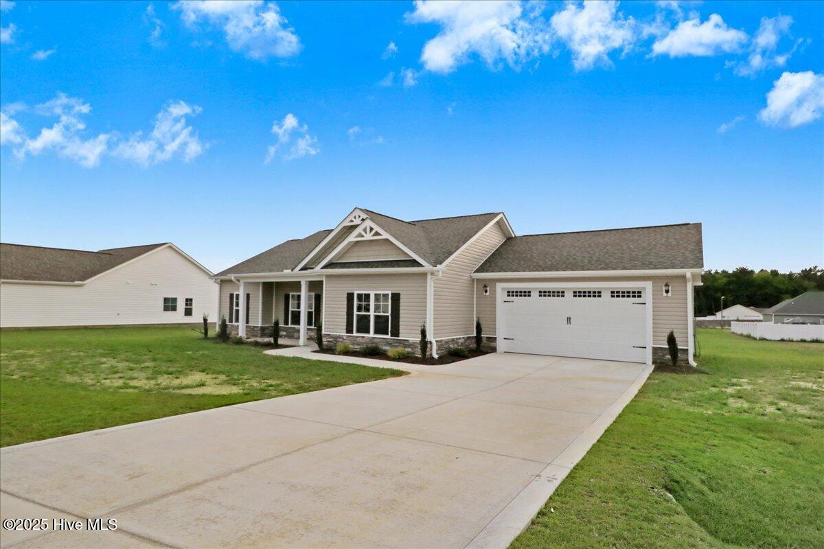 209 Dunbar Hill Drive Property Photo 3