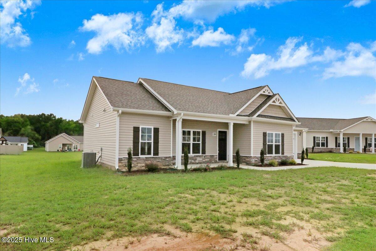 209 Dunbar Hill Drive Property Photo 4