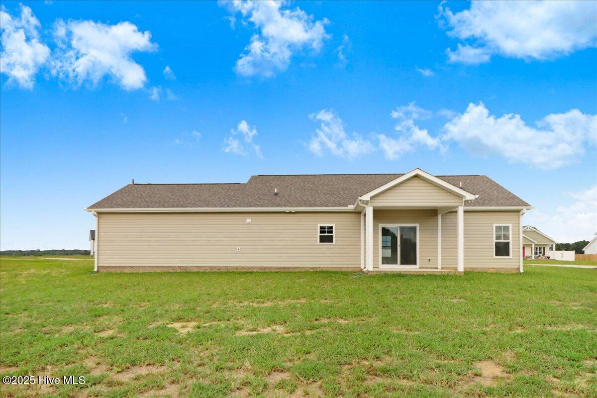 209 Dunbar Hill Drive Property Photo 5