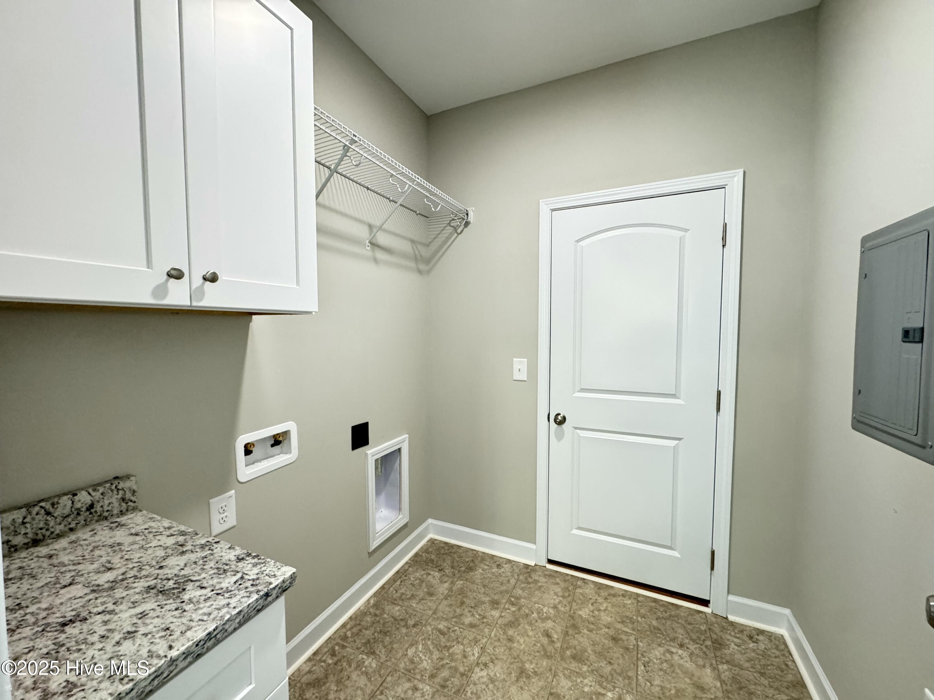209 Dunbar Hill Drive Property Photo 6