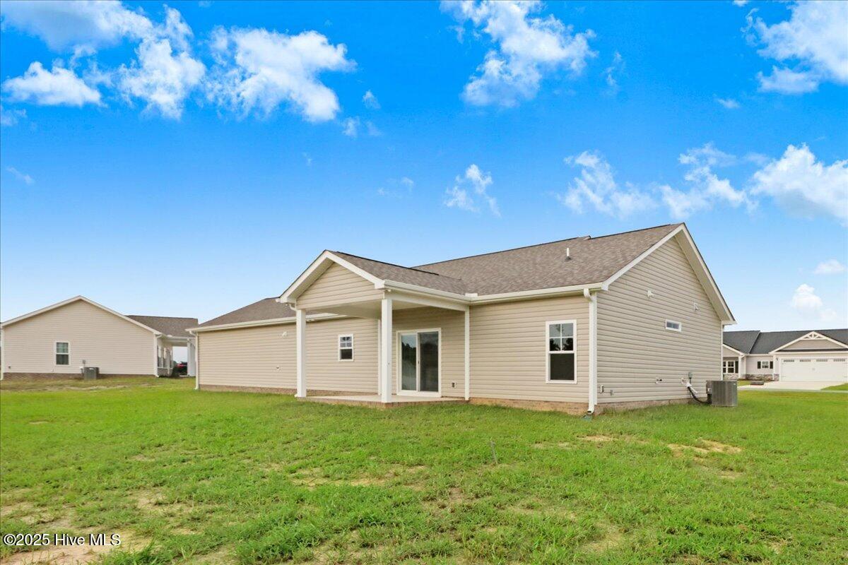 209 Dunbar Hill Drive Property Photo 6