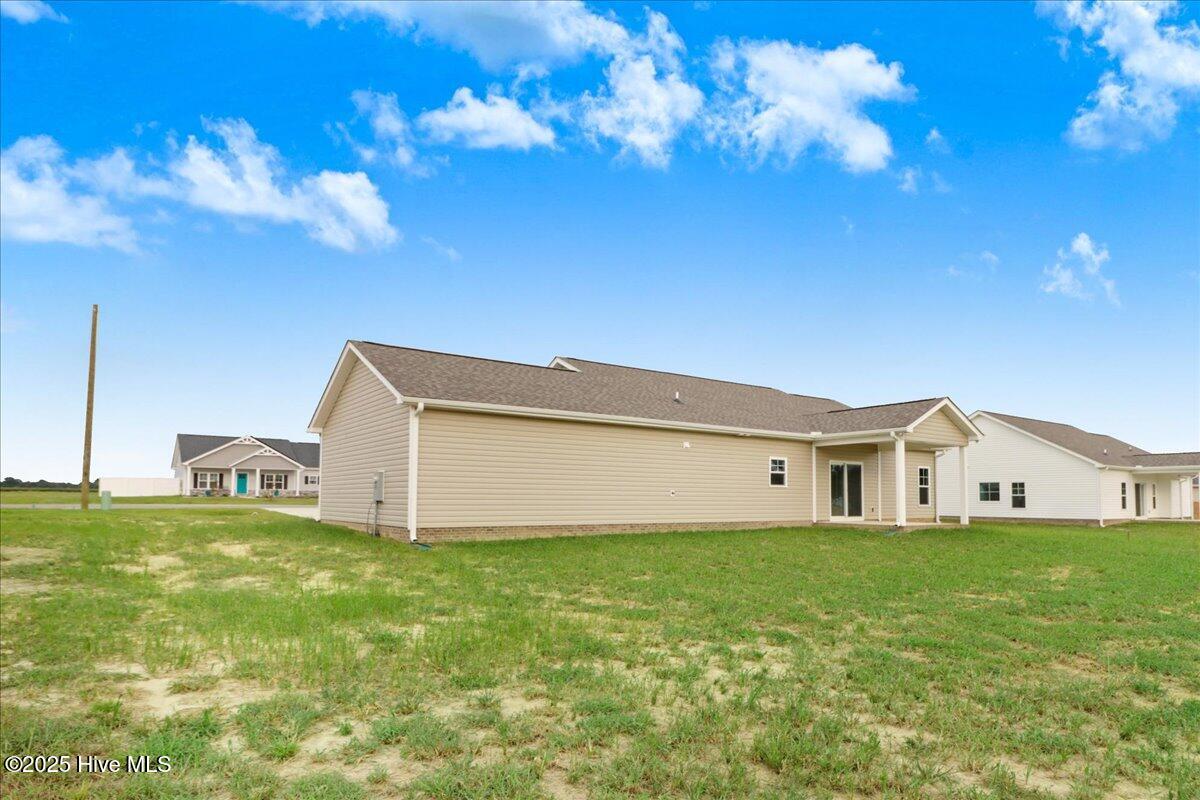 209 Dunbar Hill Drive Property Photo 7