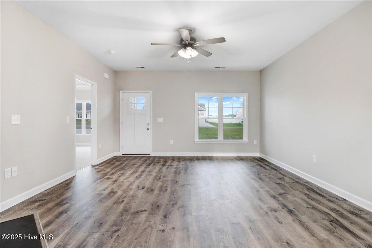 209 Dunbar Hill Drive Property Photo 8