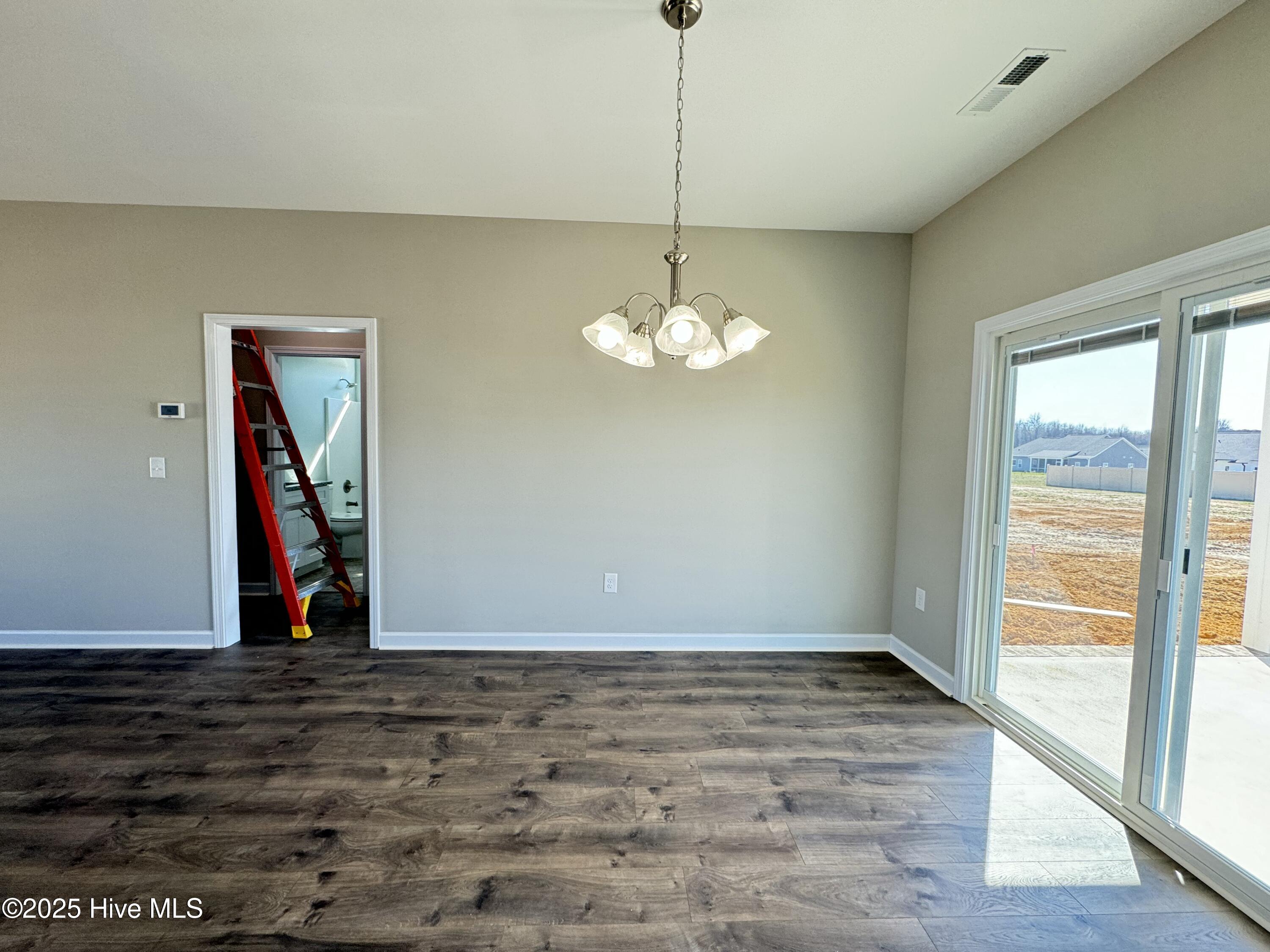 209 Dunbar Hill Drive Property Photo 11