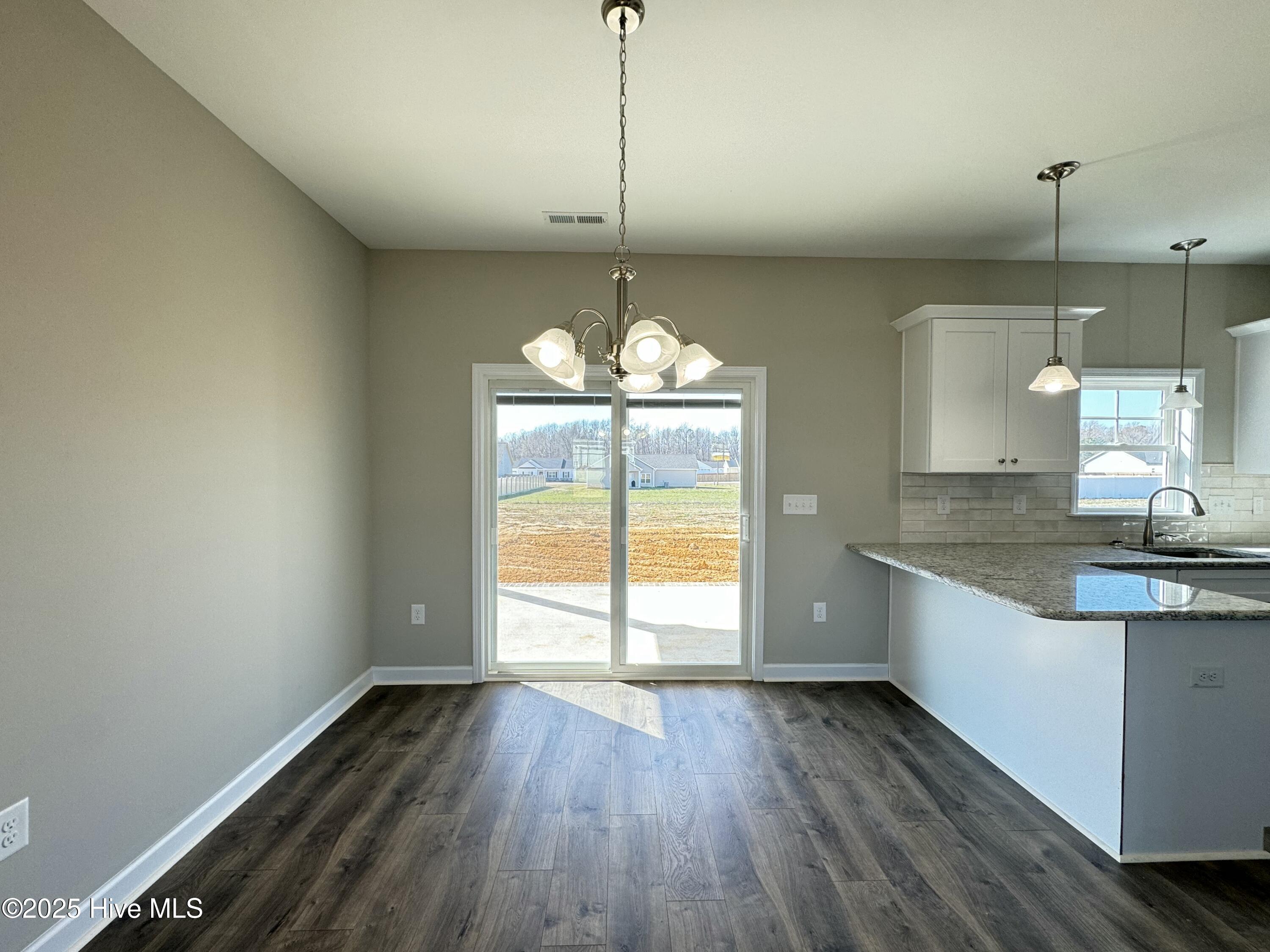 209 Dunbar Hill Drive Property Photo 11