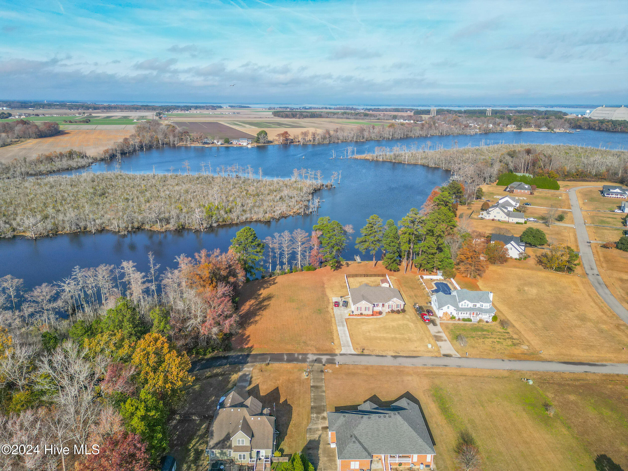 106 Vineyard Court Property Photo 13