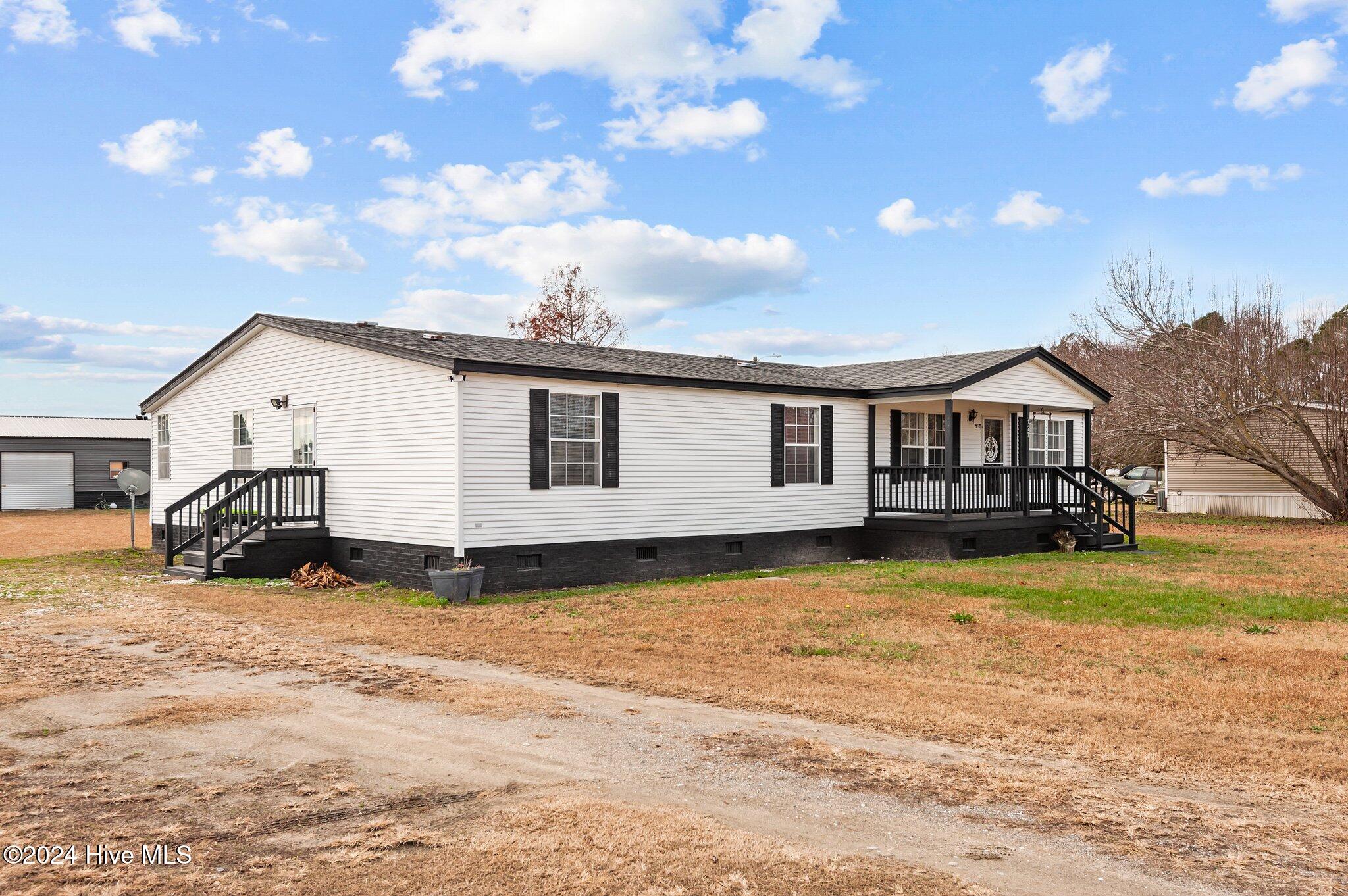 127 Woodview Lane Property Photo 3