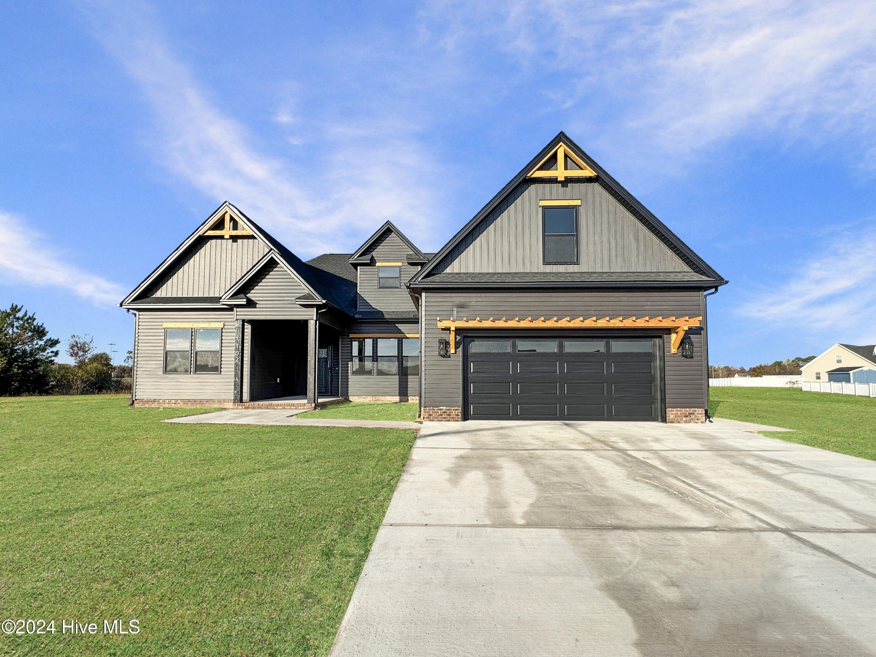 Belhaven Small Drive Property Photo