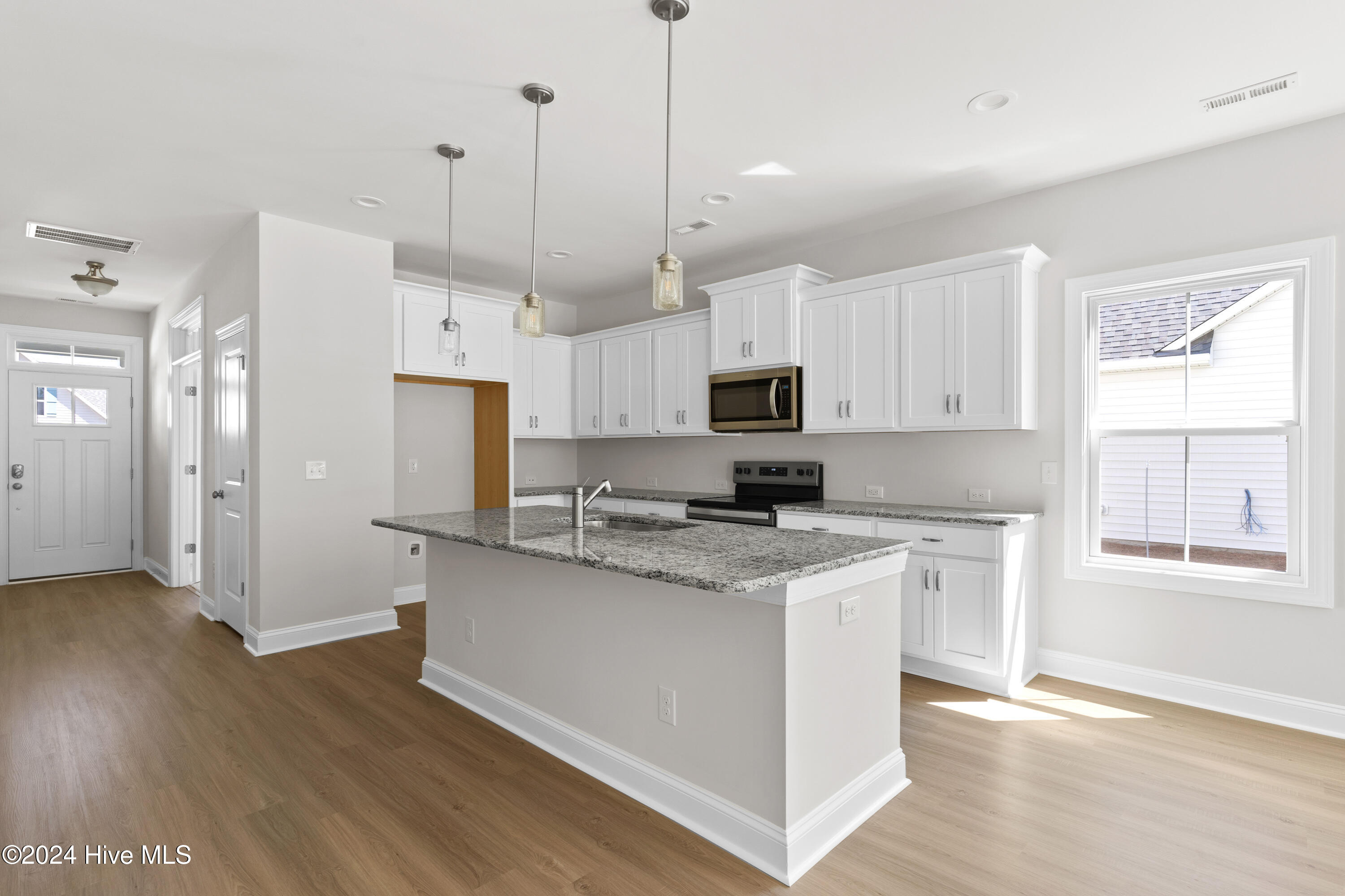 221 E Maritt Street Property Photo 6