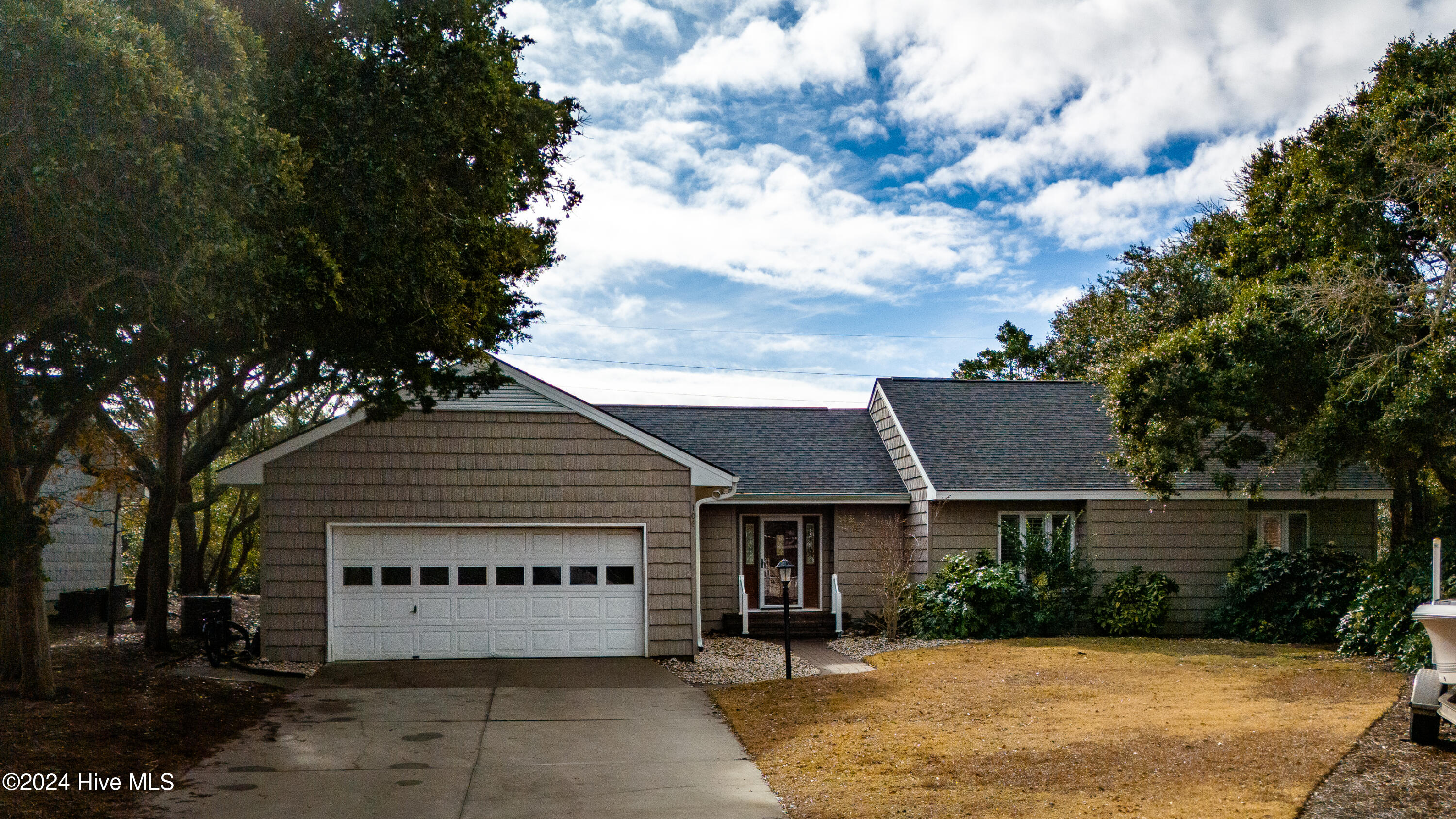 106 Cherry Court Property Photo 3