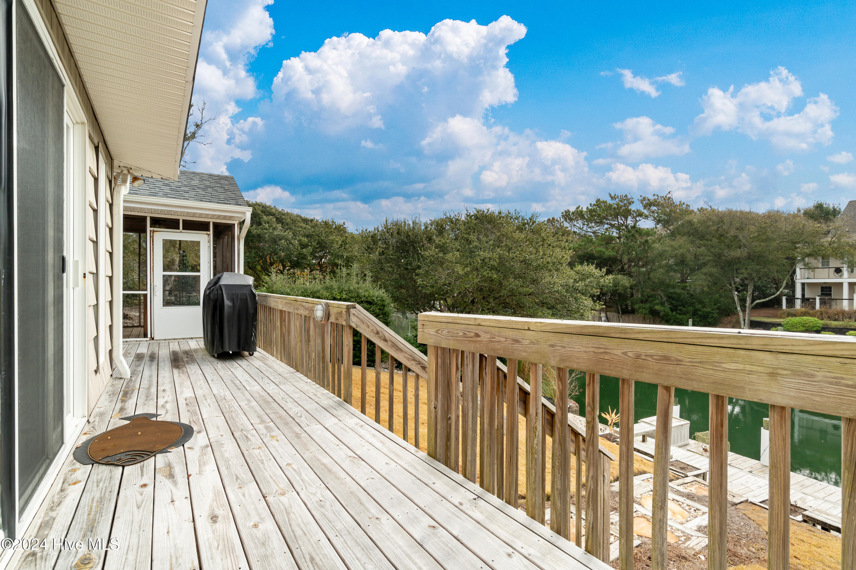 106 Cherry Court Property Photo 29