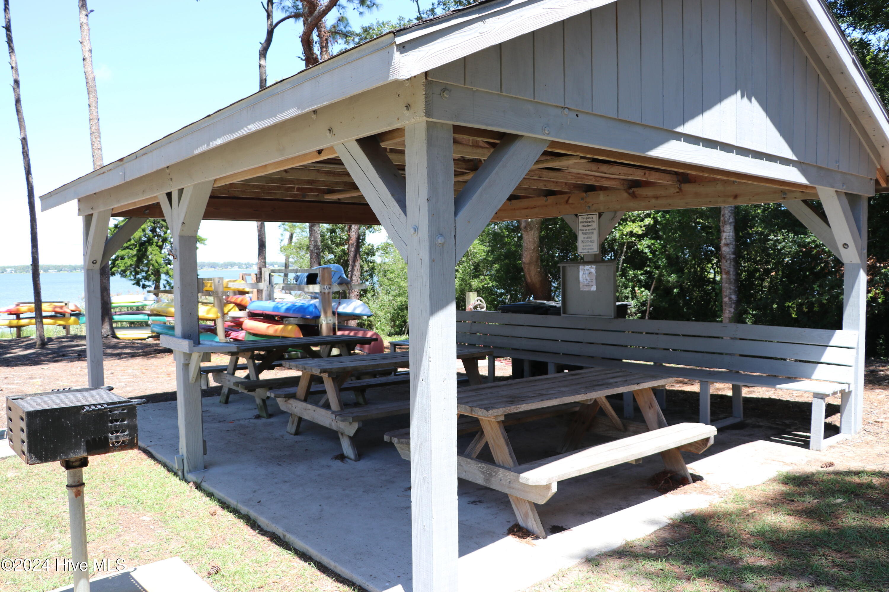106 Cherry Court Property Photo 41
