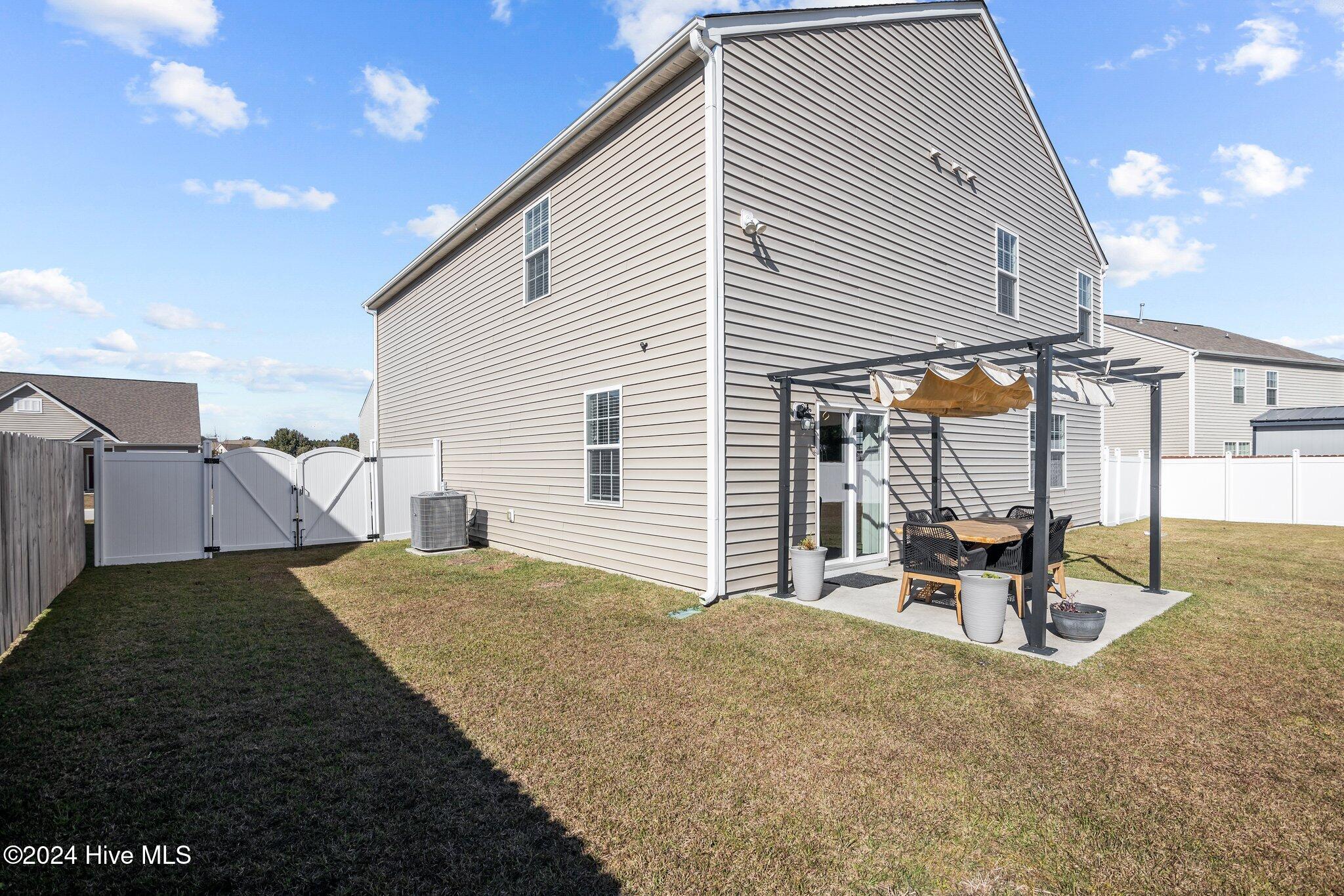 1005 Josh Court Property Photo 5