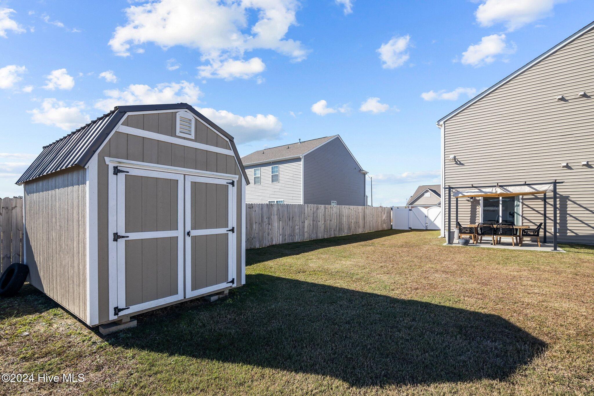 1005 Josh Court Property Photo 7