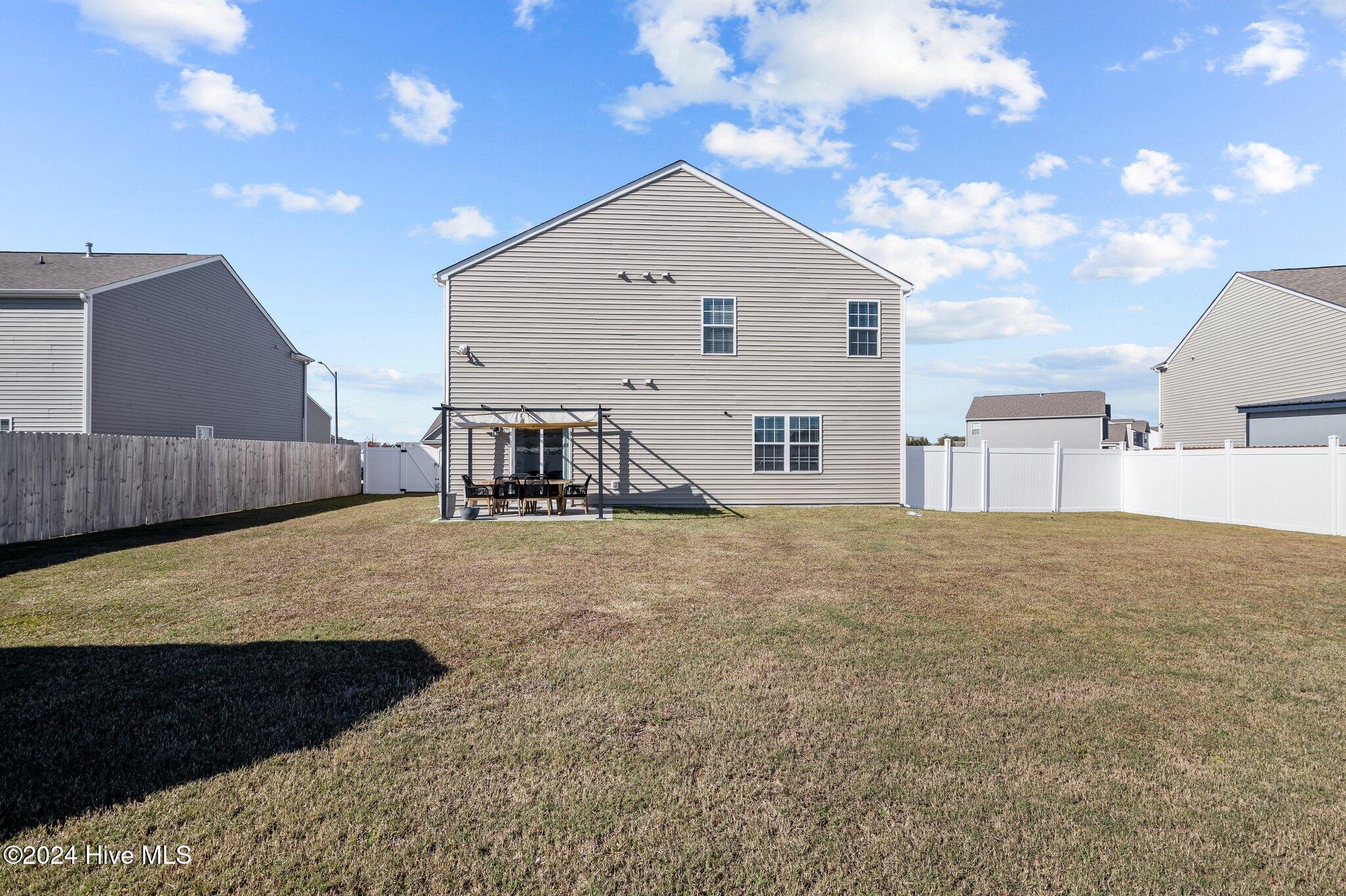 1005 Josh Court Property Photo 8