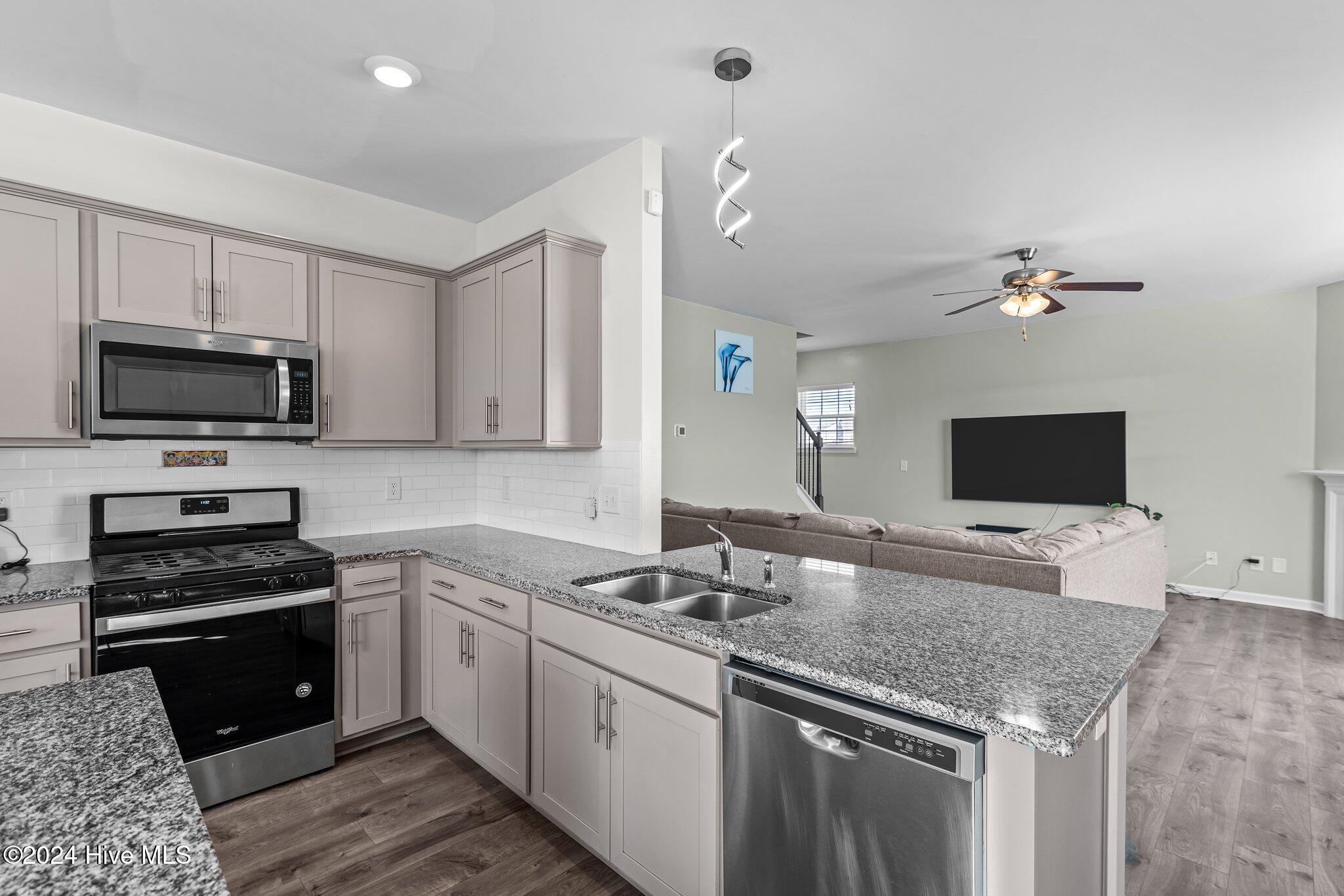 1005 Josh Court Property Photo 20