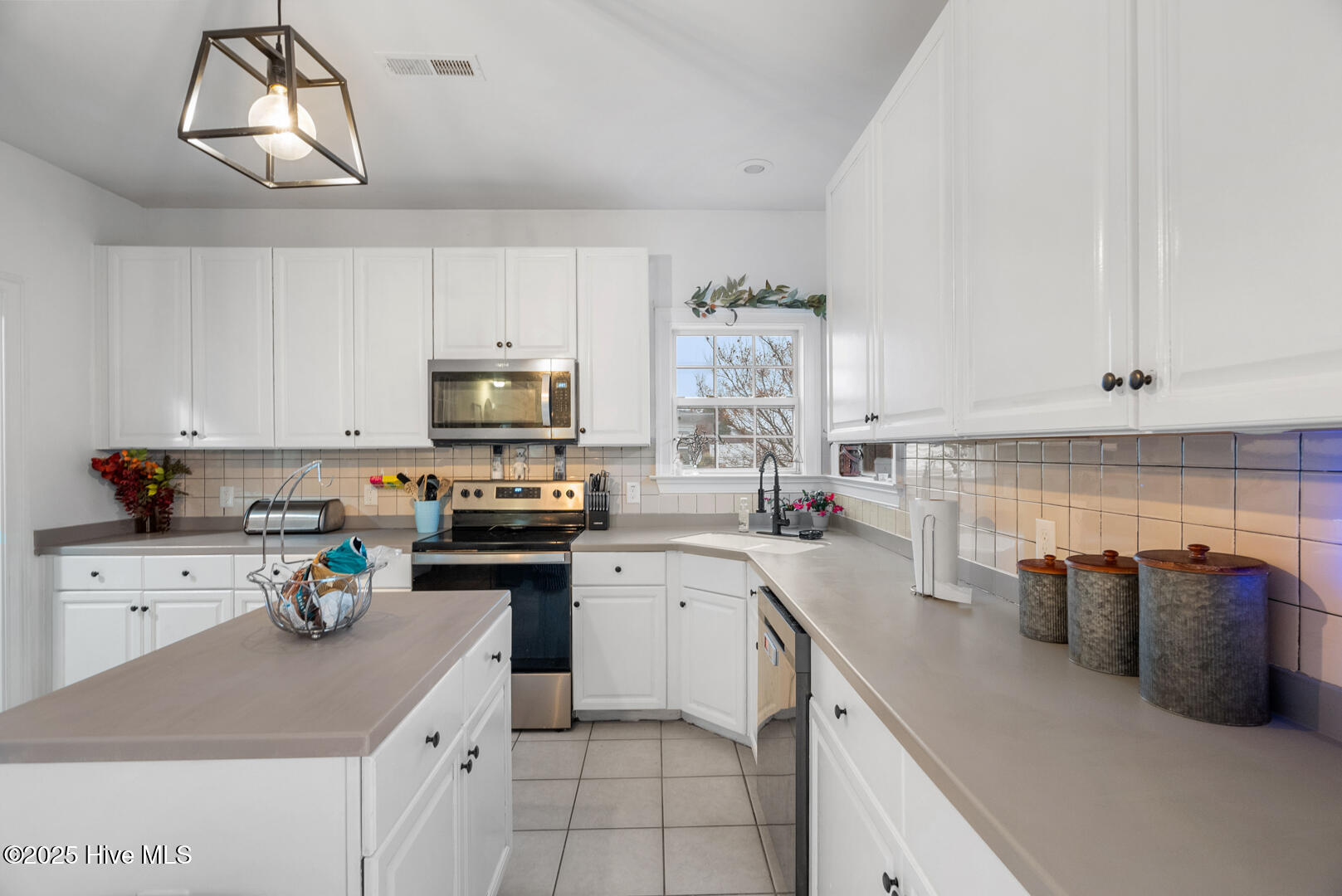 166 Saint Andrews Road Property Photo 15
