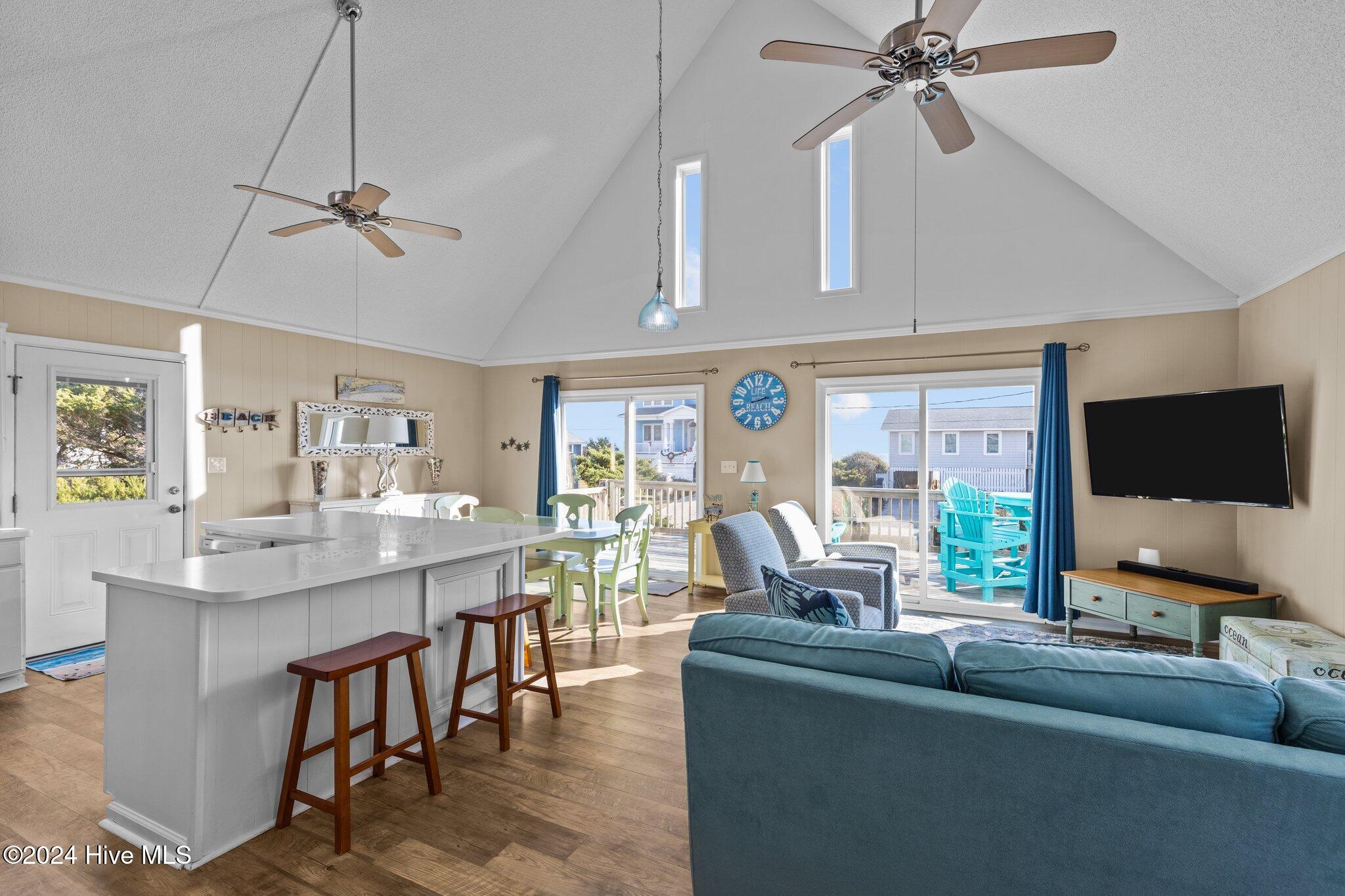 1310 Ocean Drive Property Photo 9
