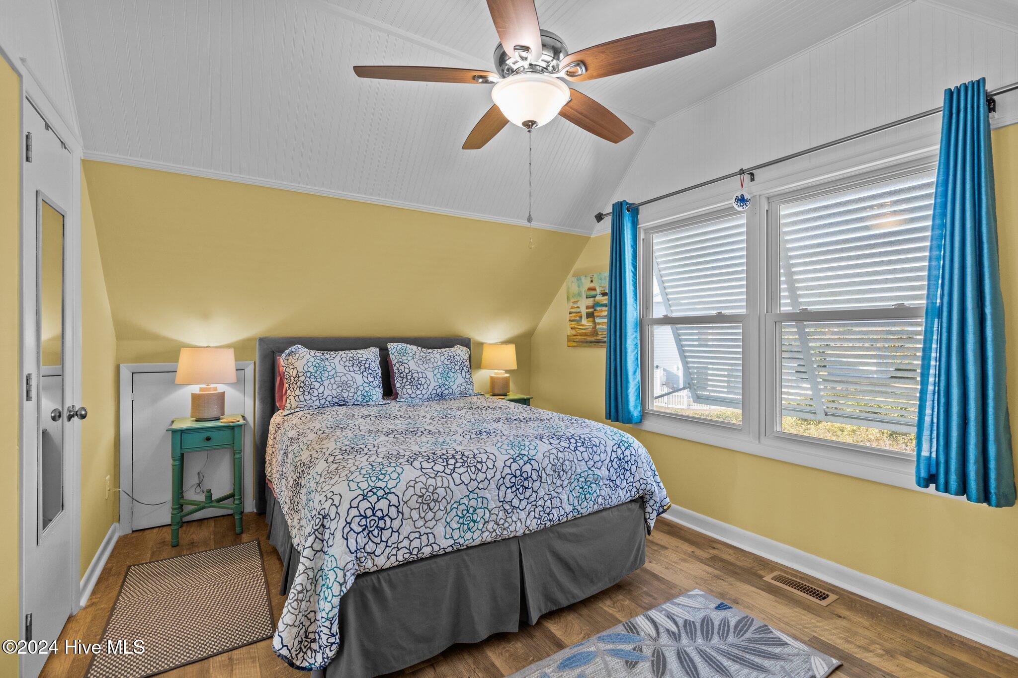 1310 Ocean Drive Property Photo 31