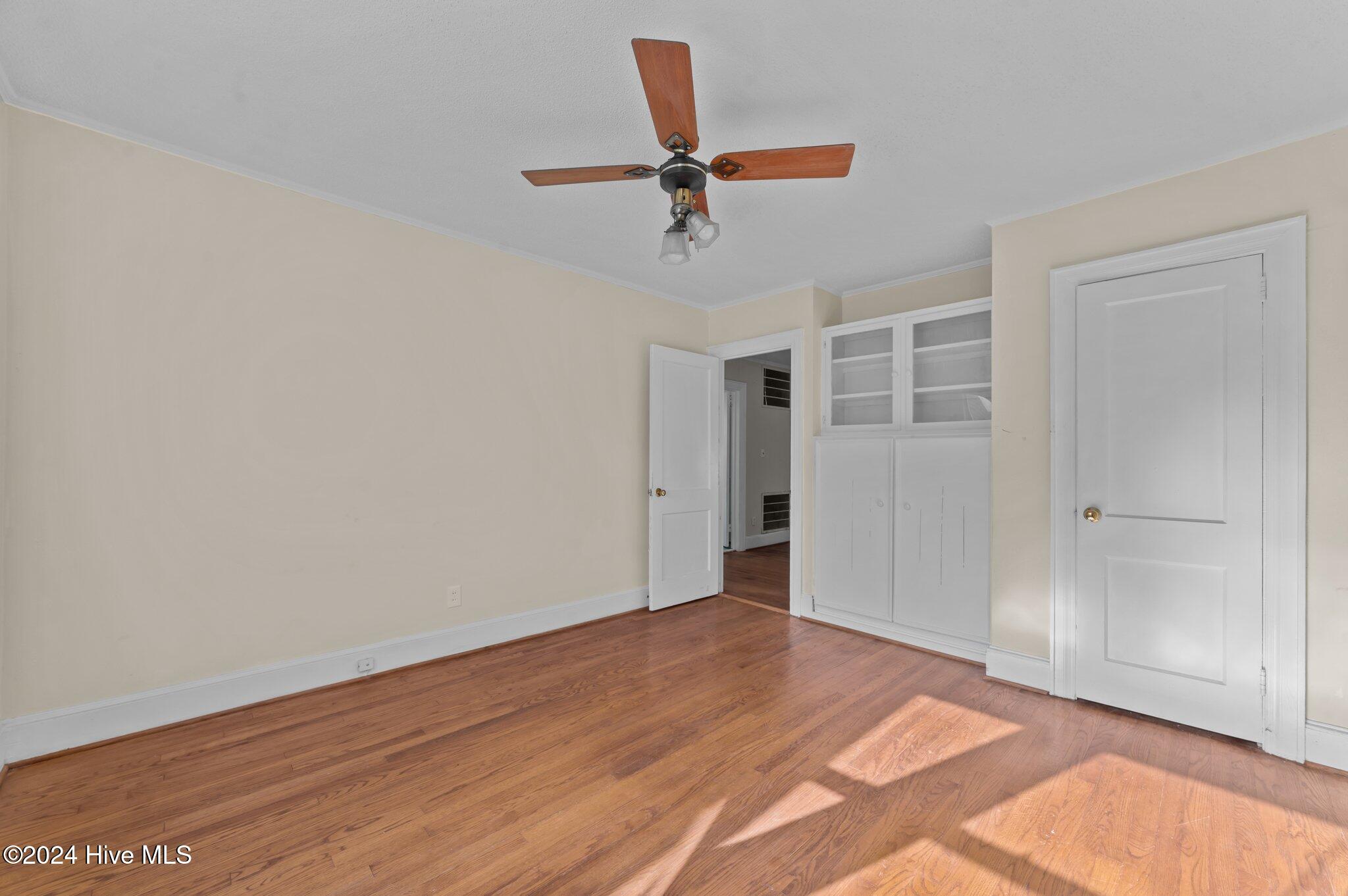505 W Johnston Street Property Photo 17