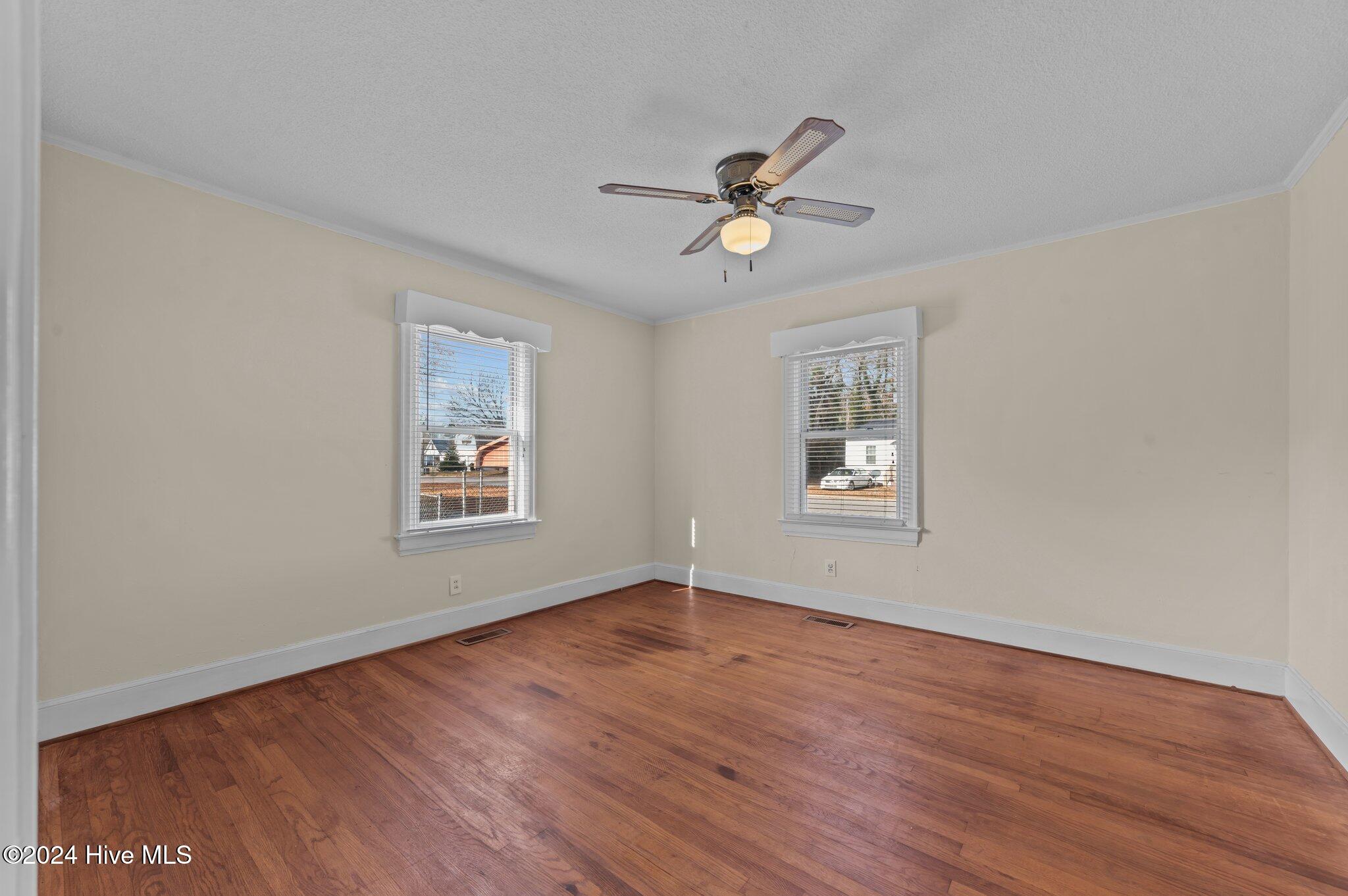 505 W Johnston Street Property Photo 19