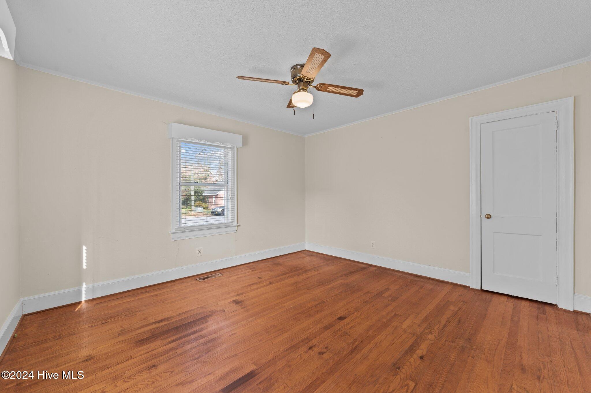 505 W Johnston Street Property Photo 21