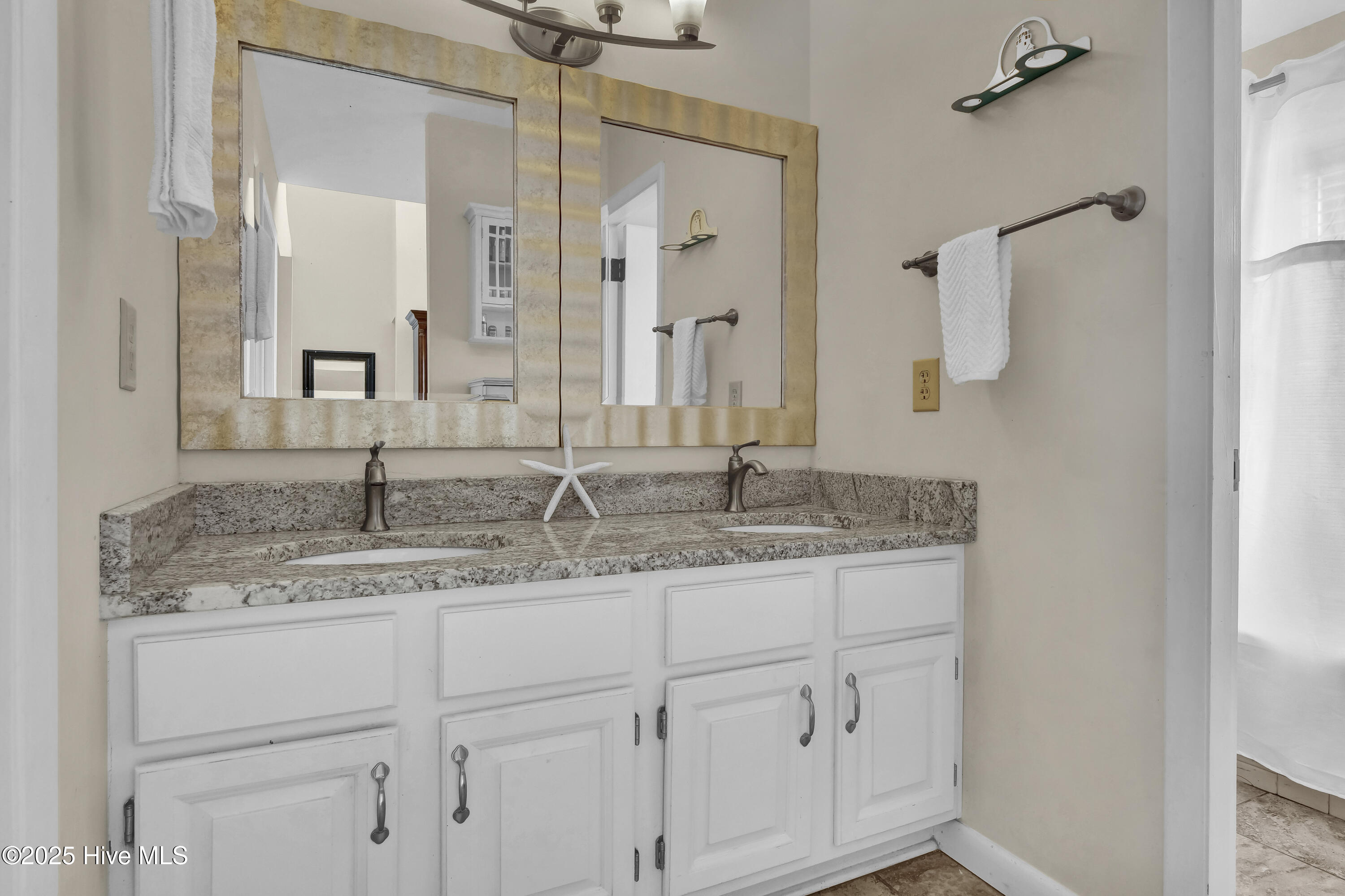 6338 Oleander Drive #8 Property Photo 25