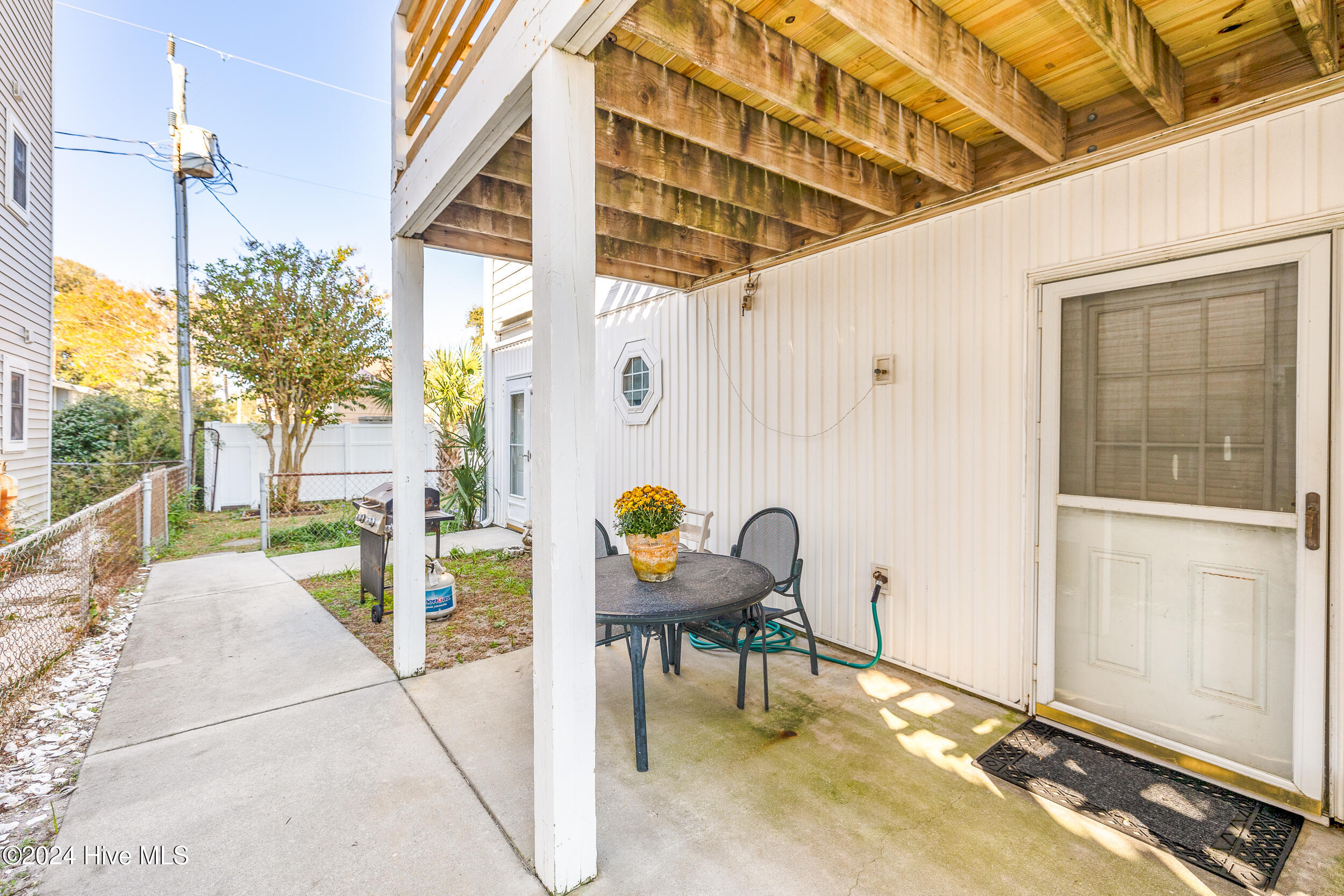 317 Fort Fisher Boulevard Property Photo 18
