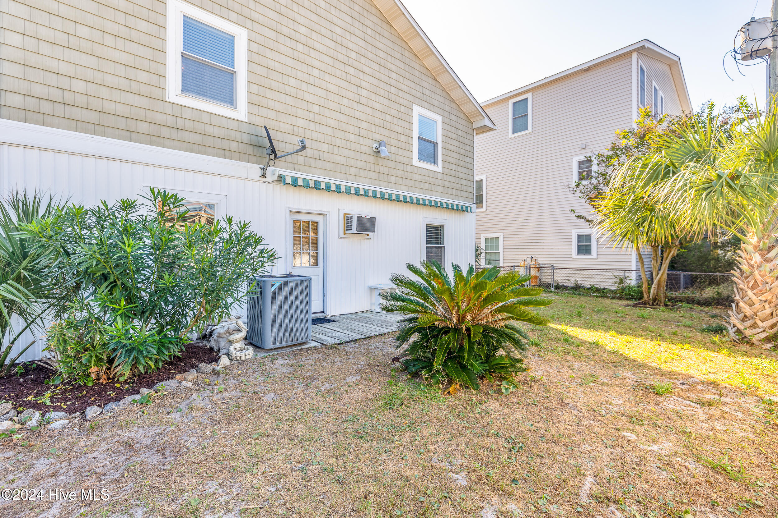 317 Fort Fisher Boulevard Property Photo 34