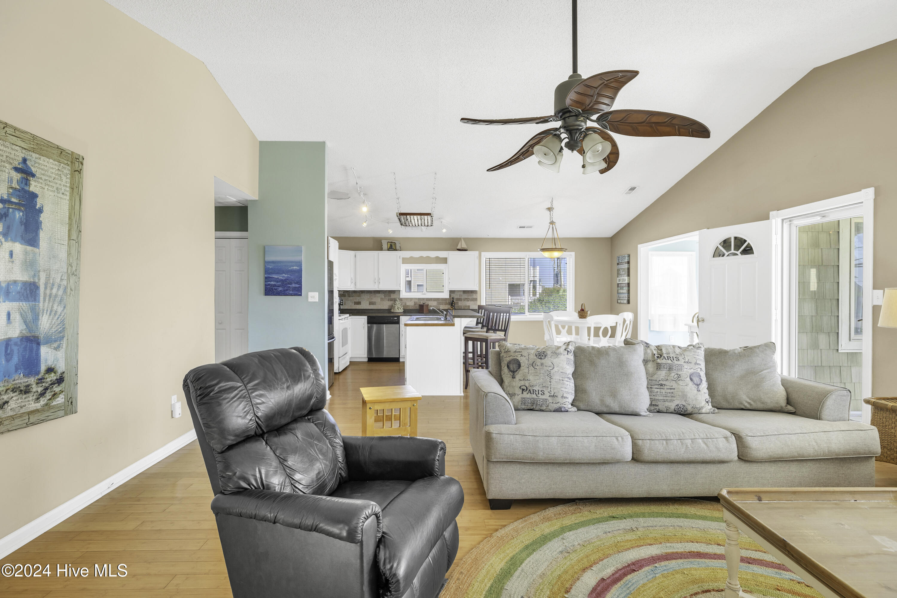 317 Fort Fisher Boulevard Property Photo 45