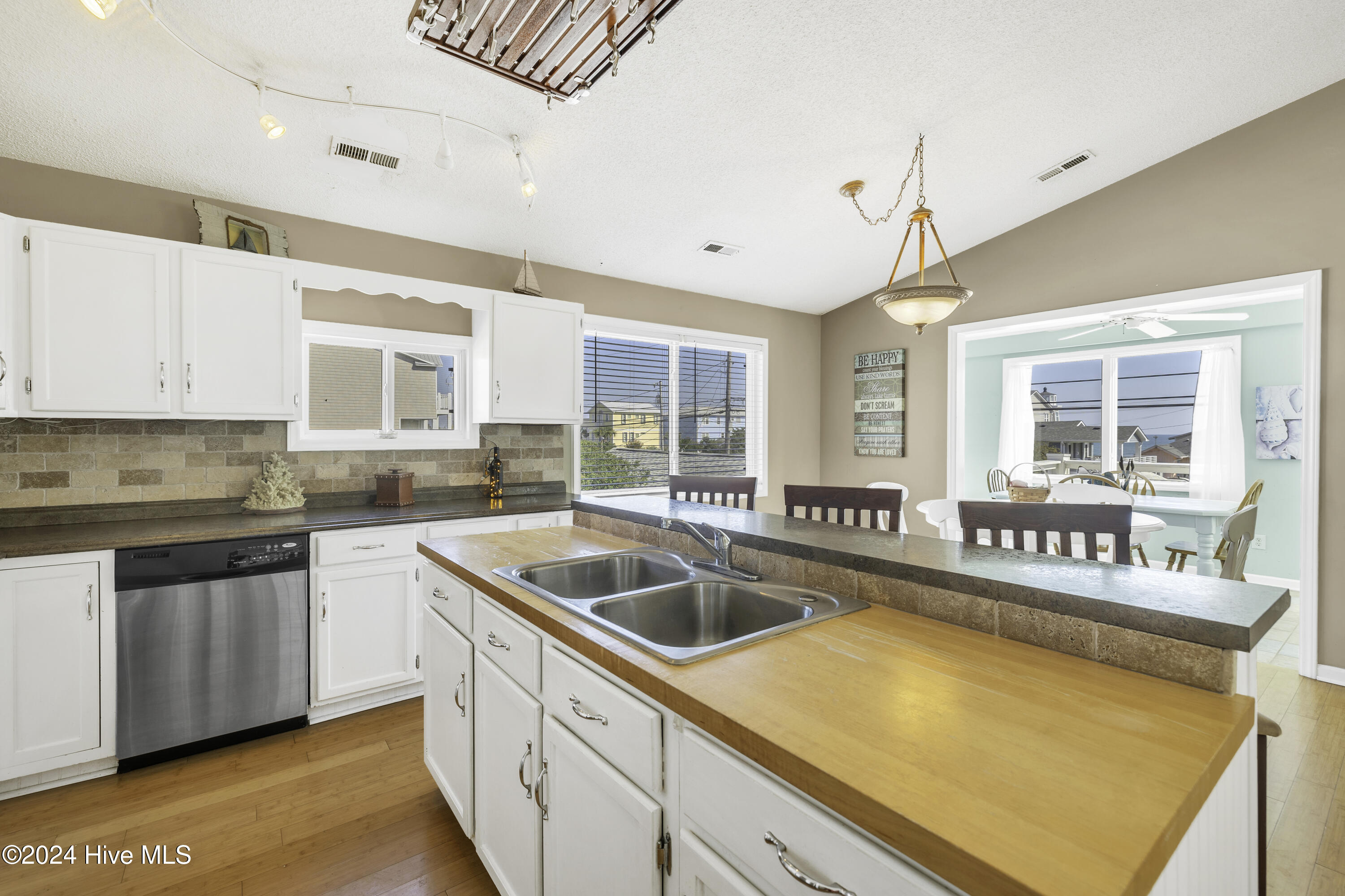 317 Fort Fisher Boulevard Property Photo 51