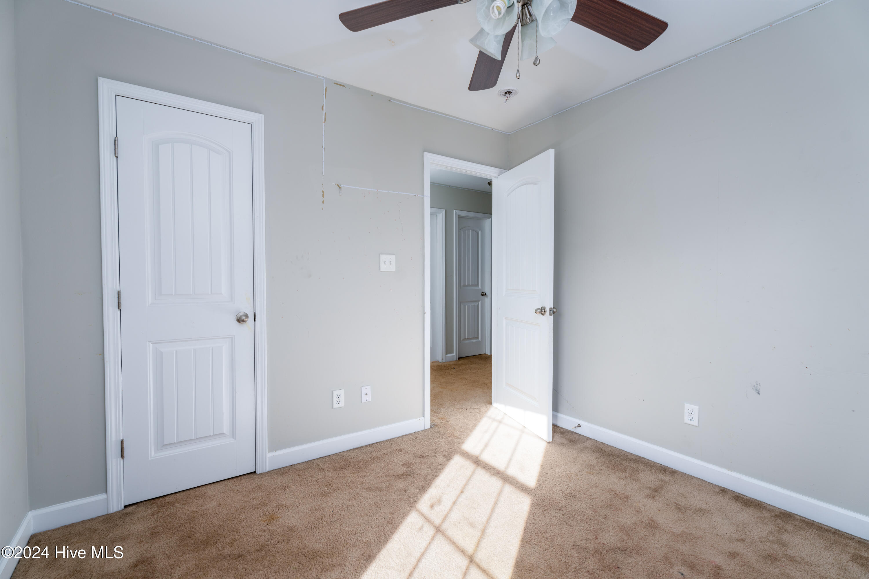 264 Inverness Drive Property Photo 21