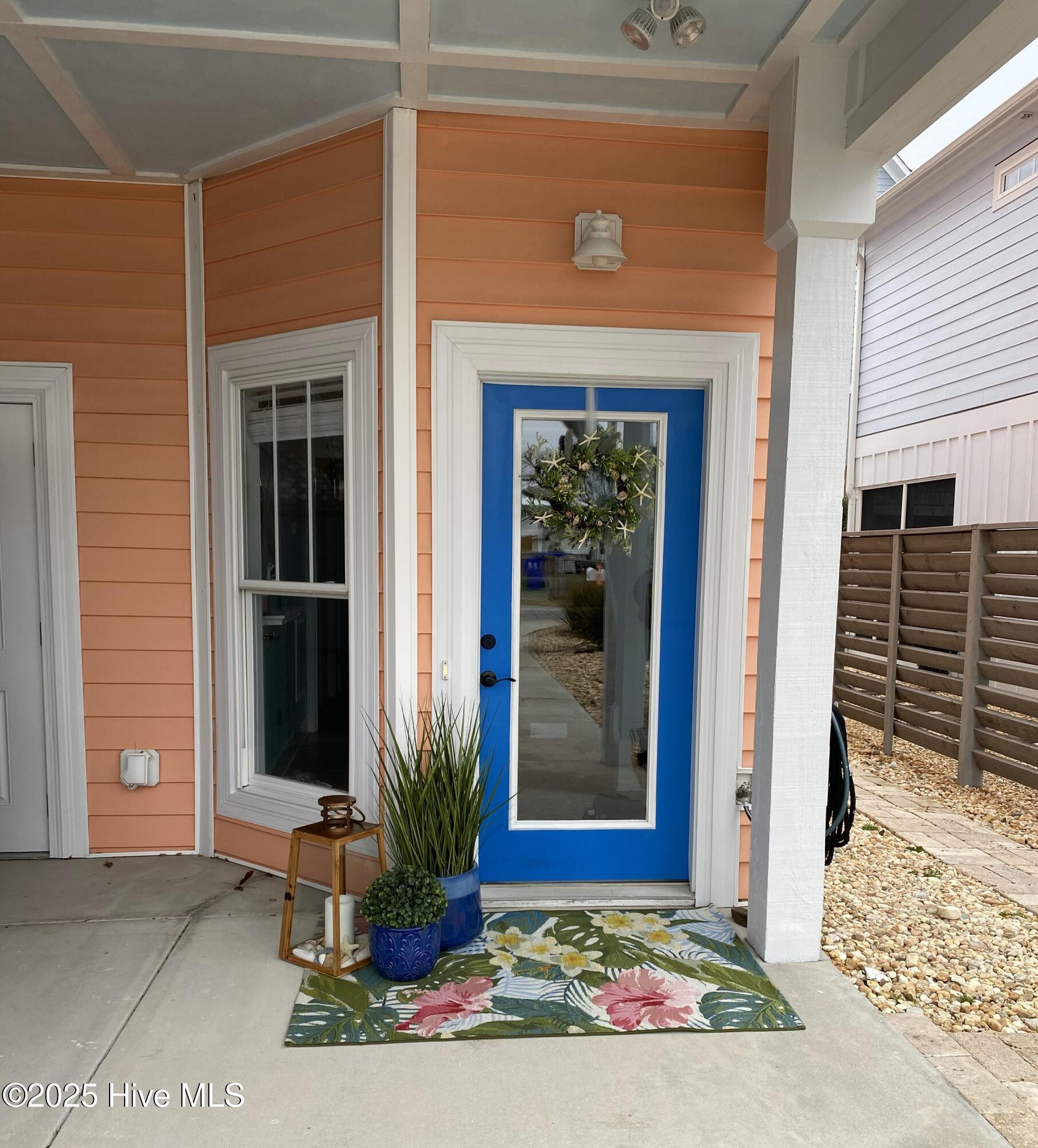 1611 Mackerel Lane Unit 2 Property Photo 4