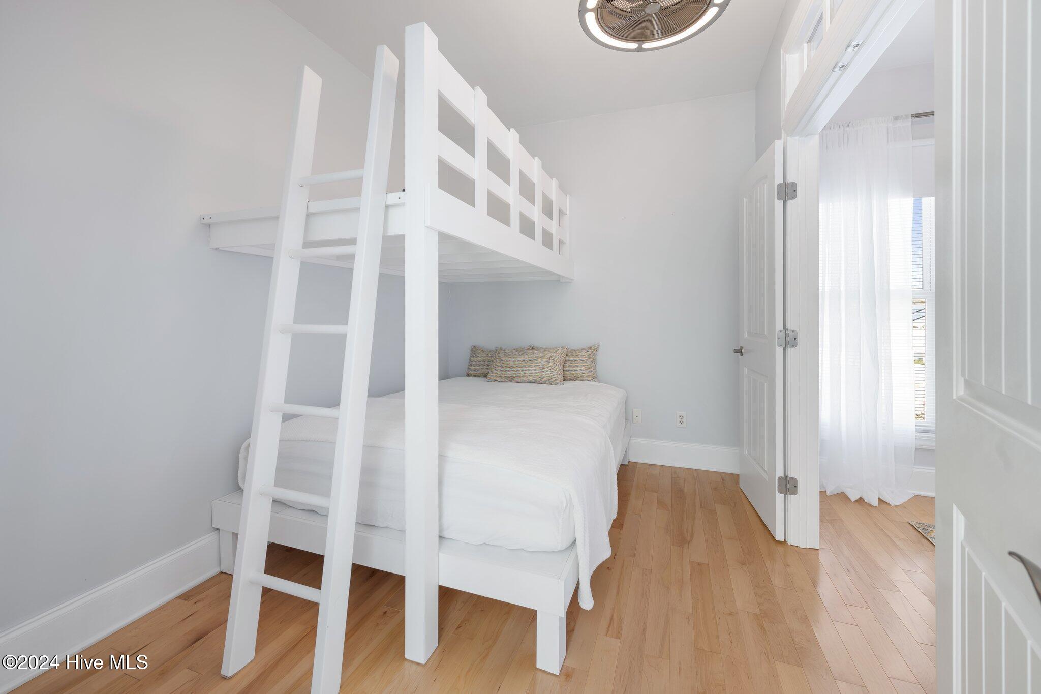 1611 Mackerel Lane Unit 2 Property Photo 27