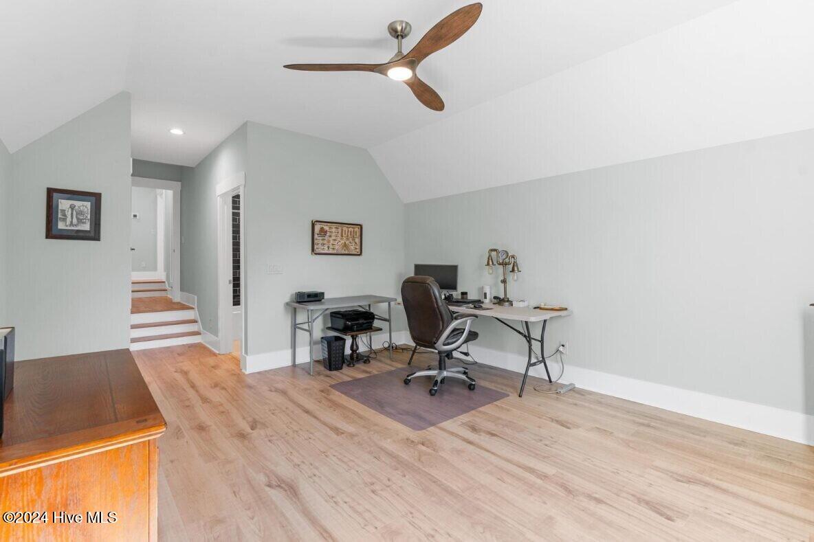968 Ashburton Road Property Photo 34