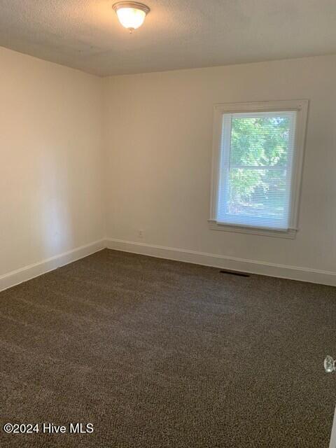 110 Paris Avenue Property Photo 2