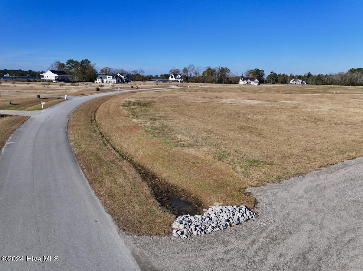 22 Winfield Lane Property Photo 11