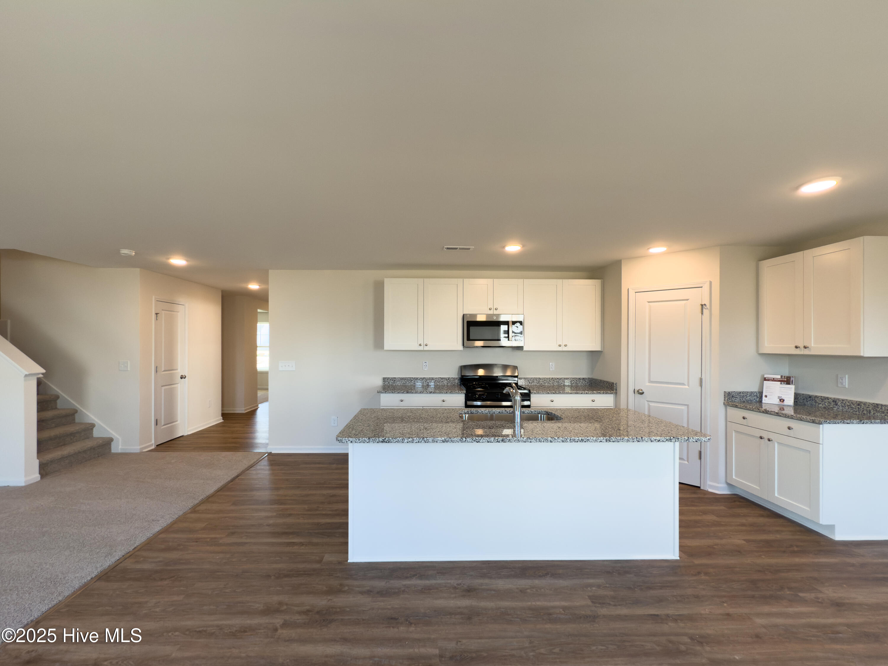 2215 Roadster Pony Lane Property Photo 6