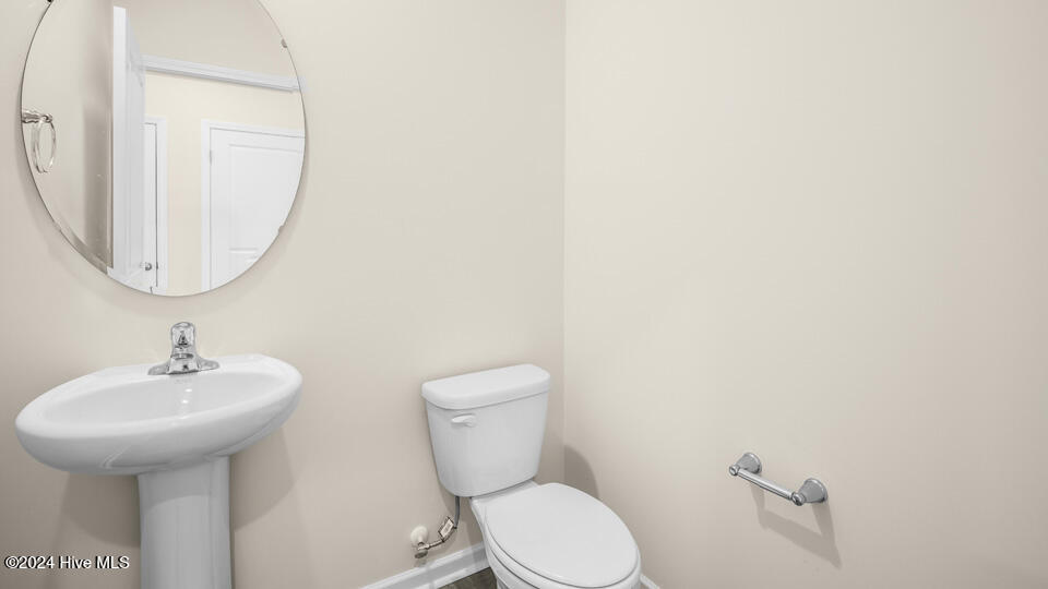 1145 Queensland Lane Property Photo 3