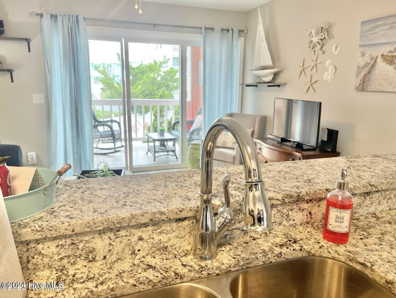 1615 Carolina Beach Avenue Apt E2 Property Photo 15
