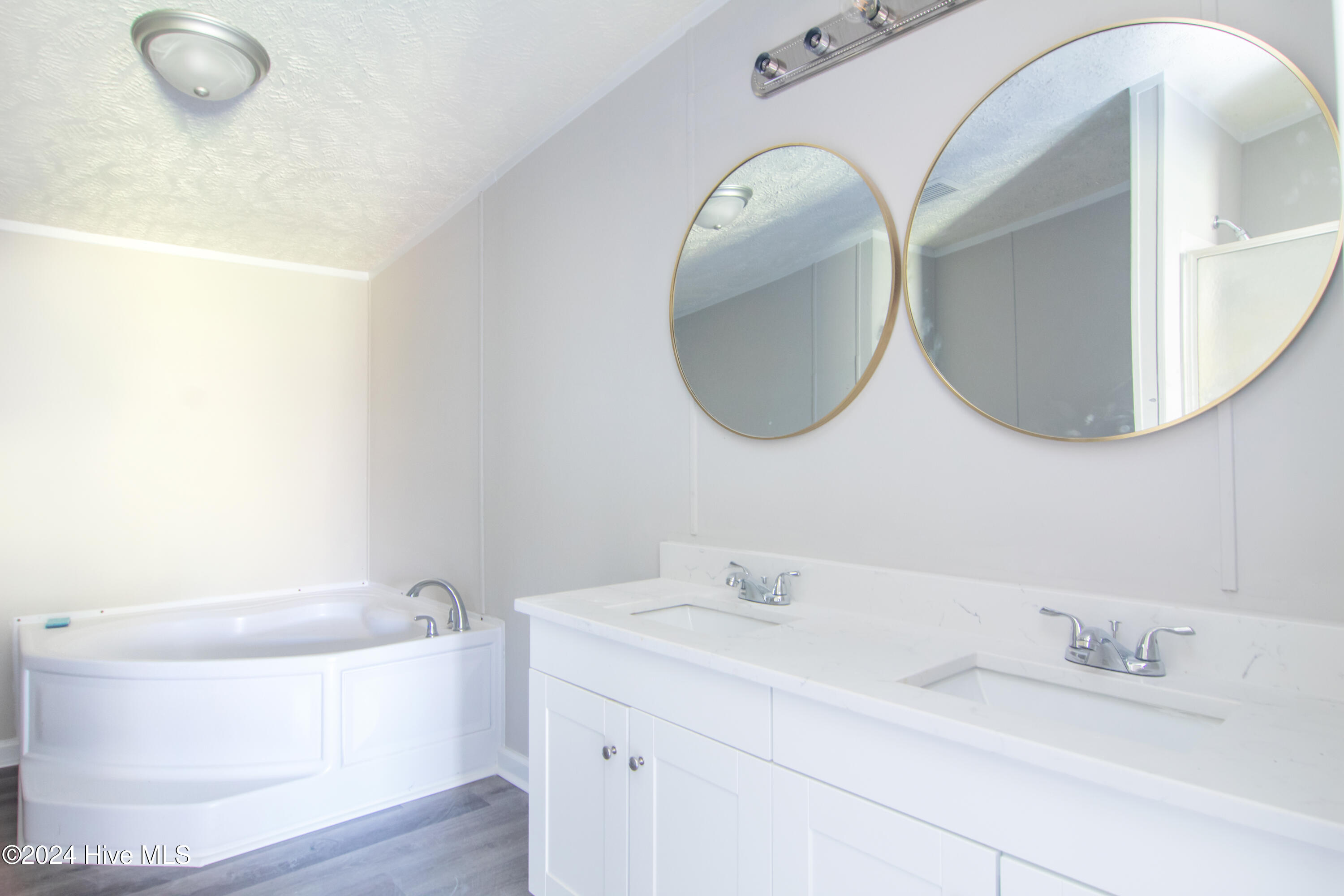 12 Cox Street Property Photo 15