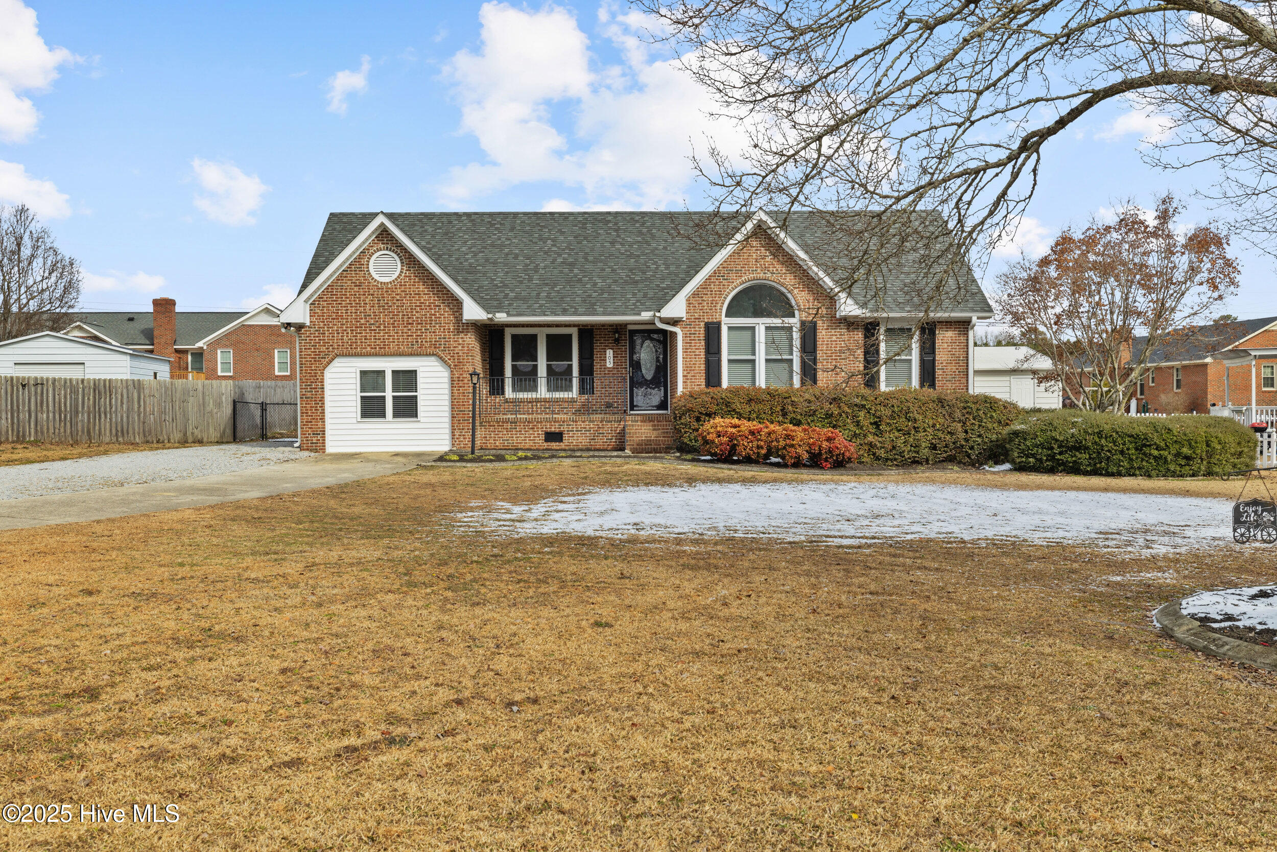 105 Deblyn Court Property Photo