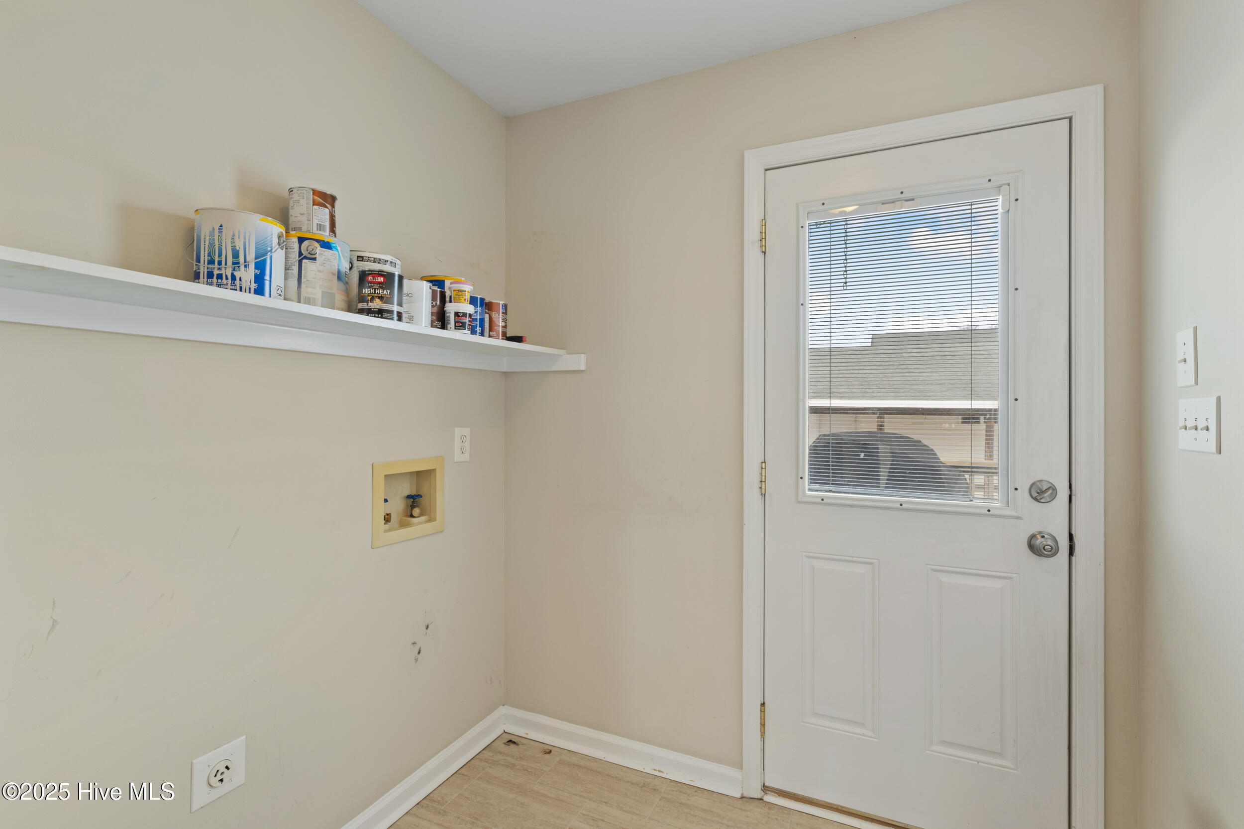 105 Deblyn Court Property Photo 8