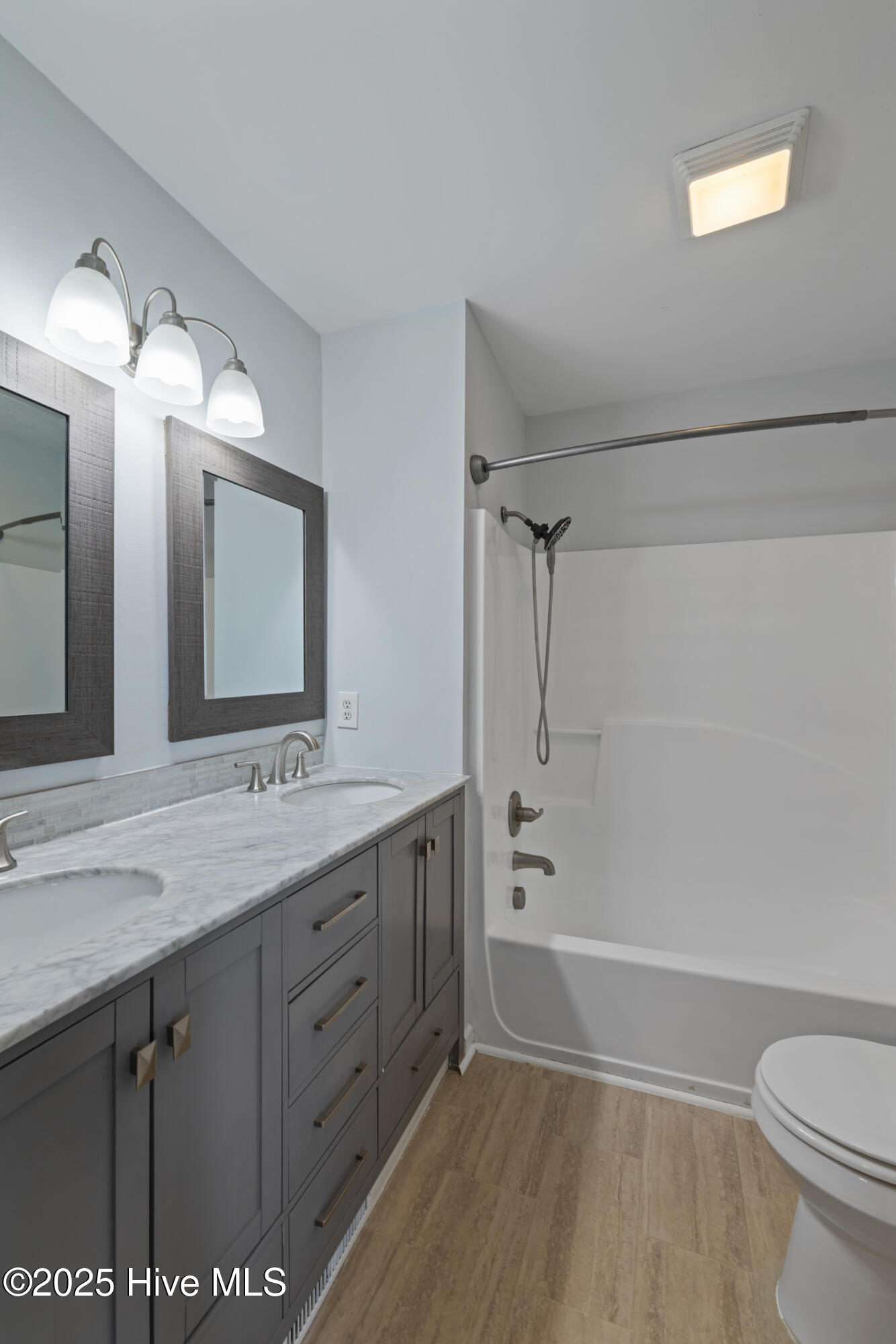 105 Deblyn Court Property Photo 10
