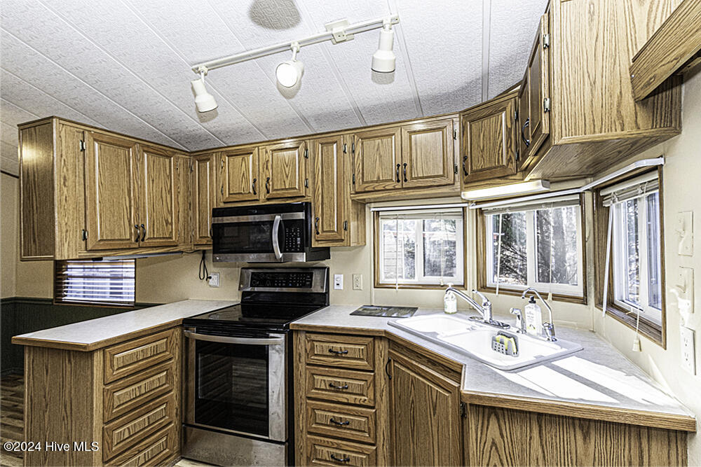 138 Running Deer Drive Property Photo 23