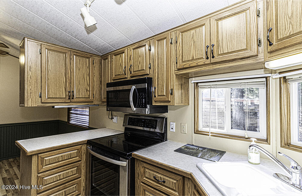 138 Running Deer Drive Property Photo 28